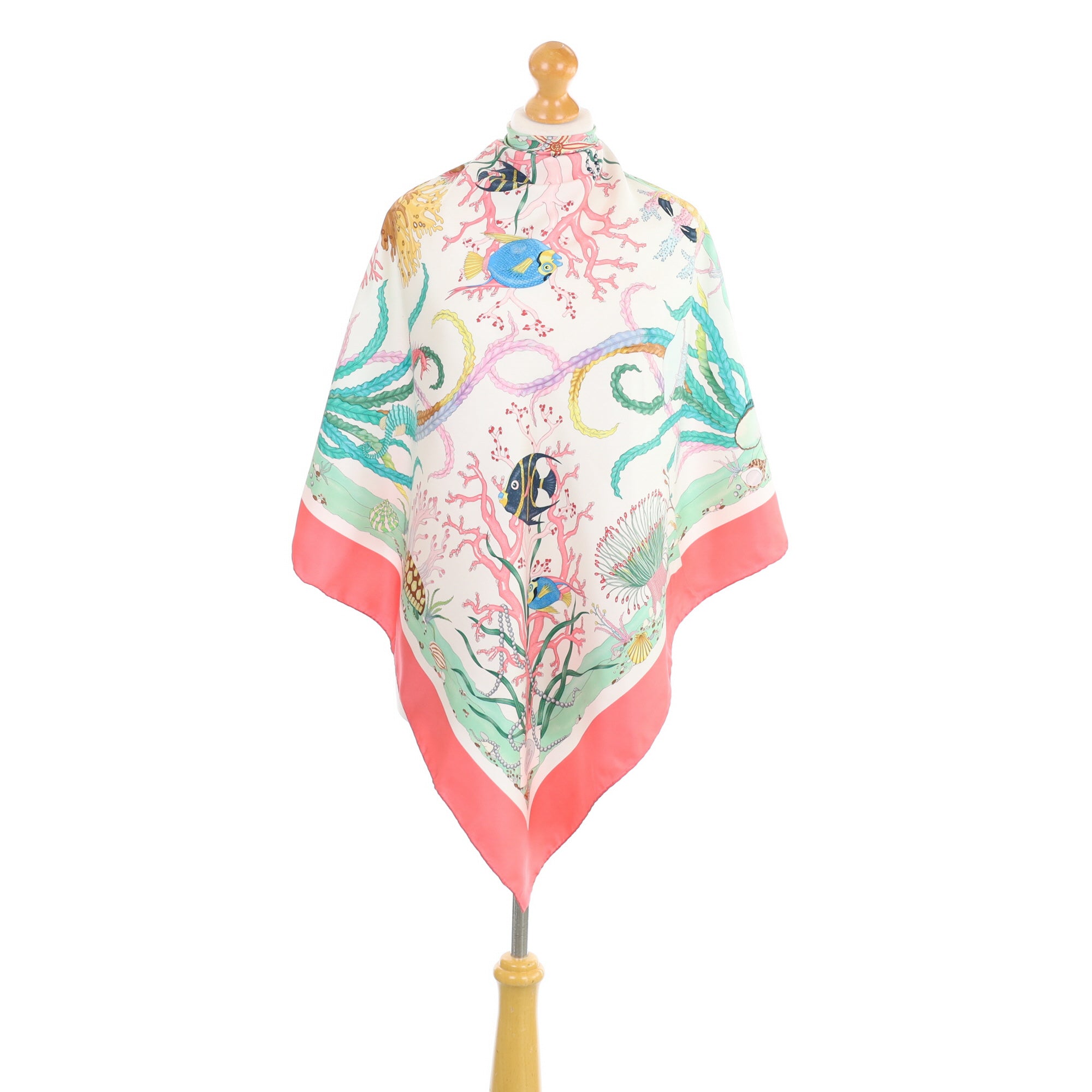 Immaculate Gucci Aquatic Scene Silk Scarf
