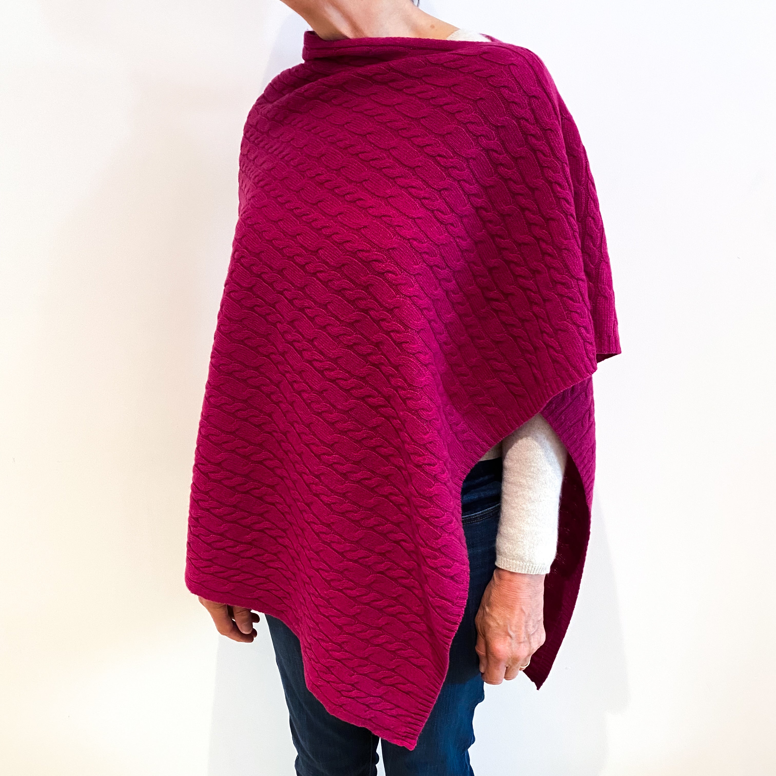 Brand New Scottish Fuchsia Pink Cashmere Cable Poncho One Size