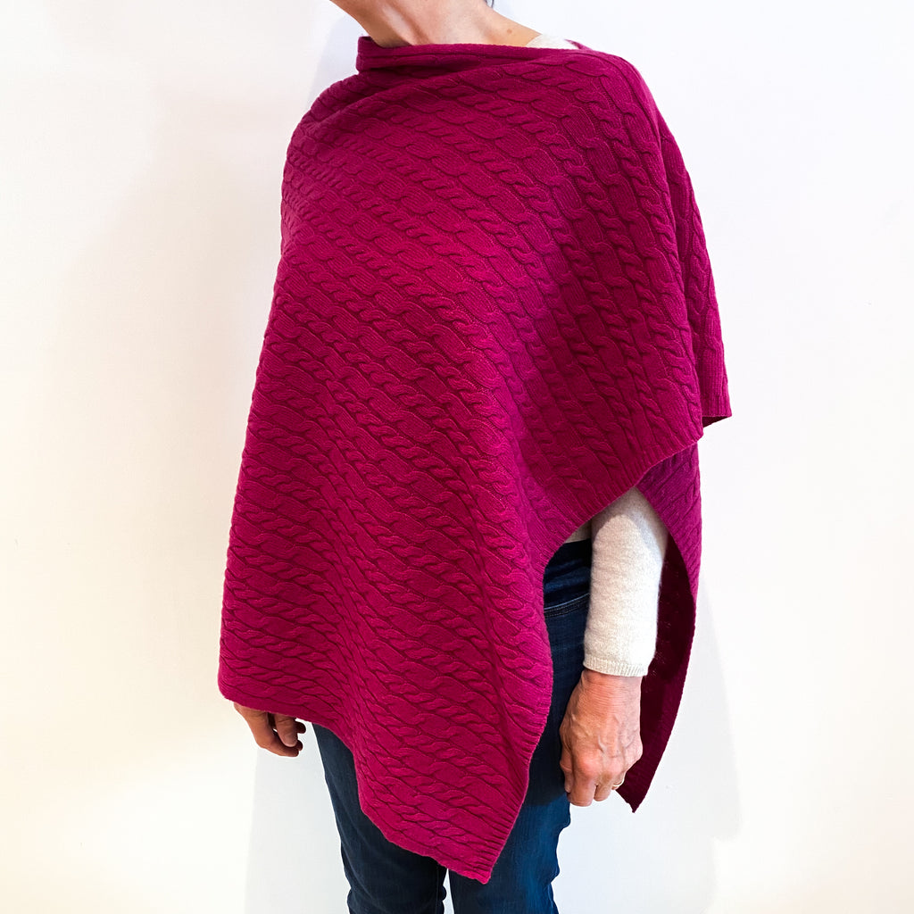 Brand New Scottish Fuchsia Pink Cashmere Cable Poncho One Size