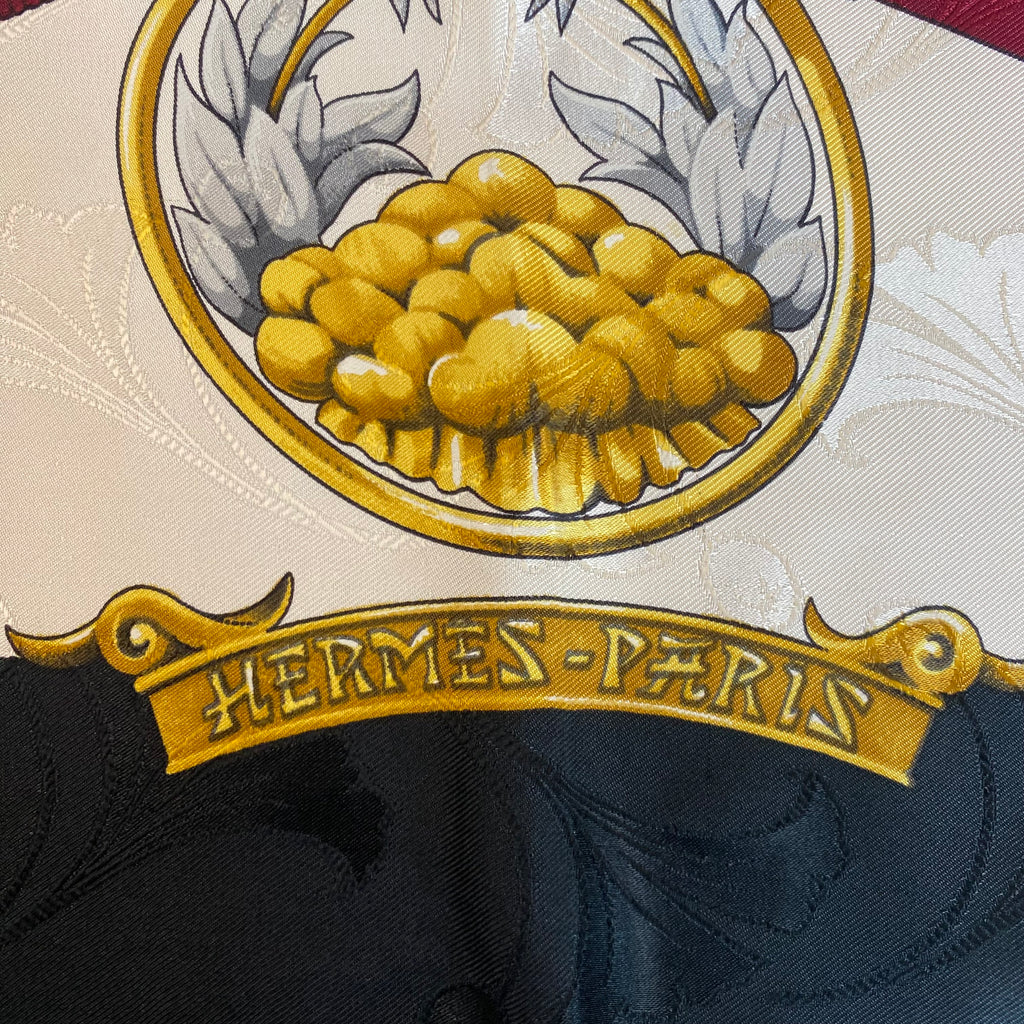 Hermès Daïmyo Princes du Soleil Levant Silk Scarf