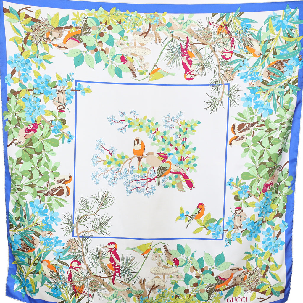 Brand New 1970s Gucci Vintage Silk Scarf