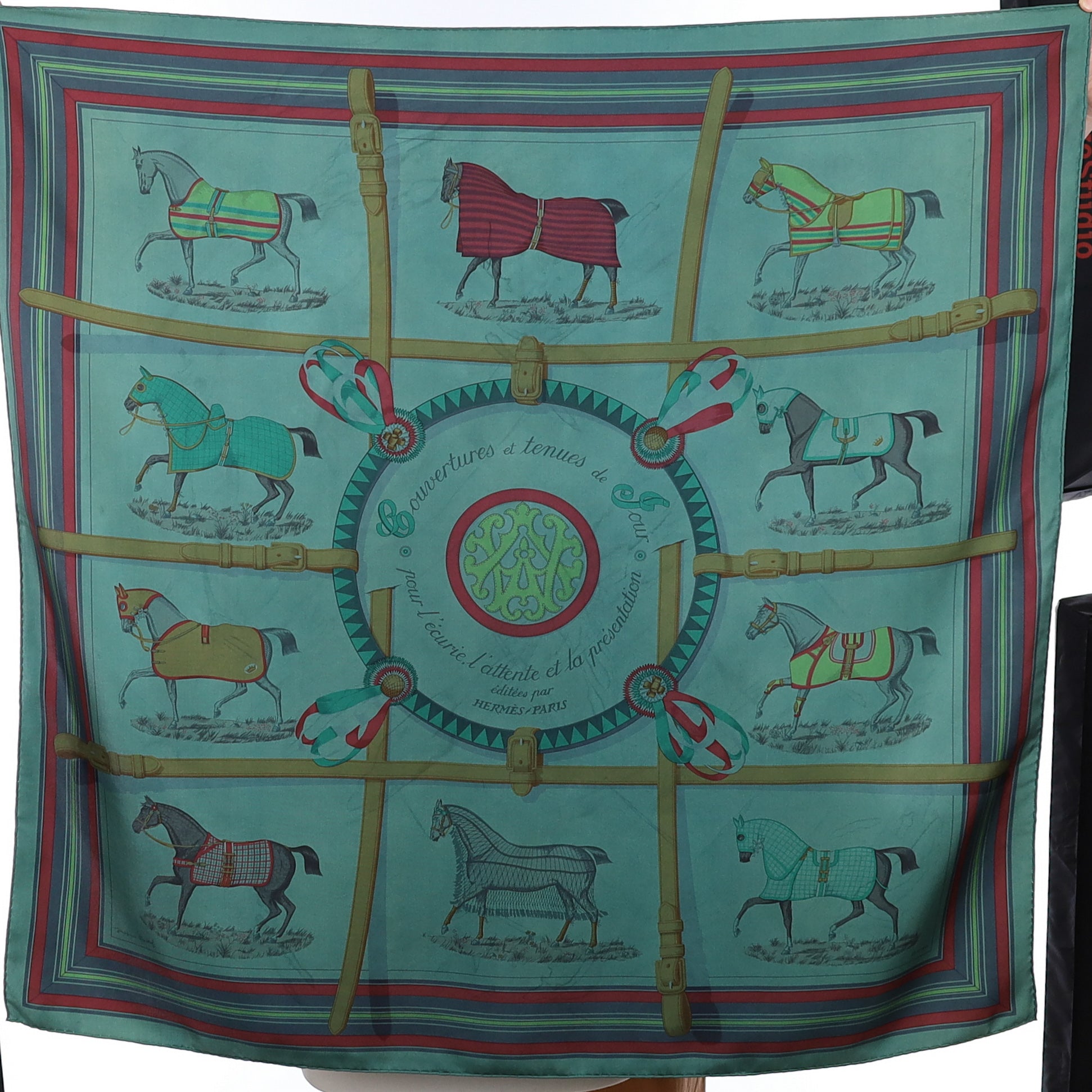 Hermès Couvertures et Tenues de Jour Silk Scarf