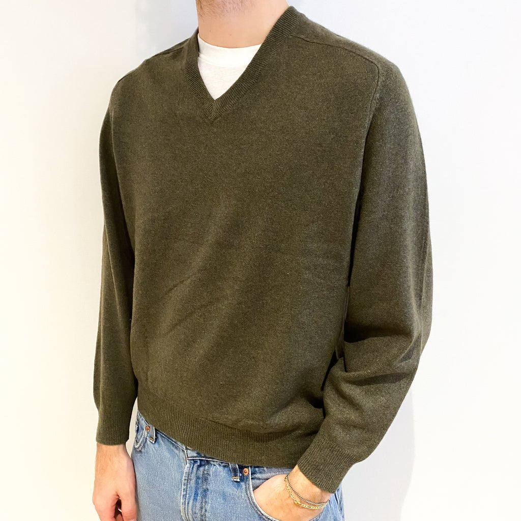 Men's Olive Green Cashmere V Neck Jumper Large Short