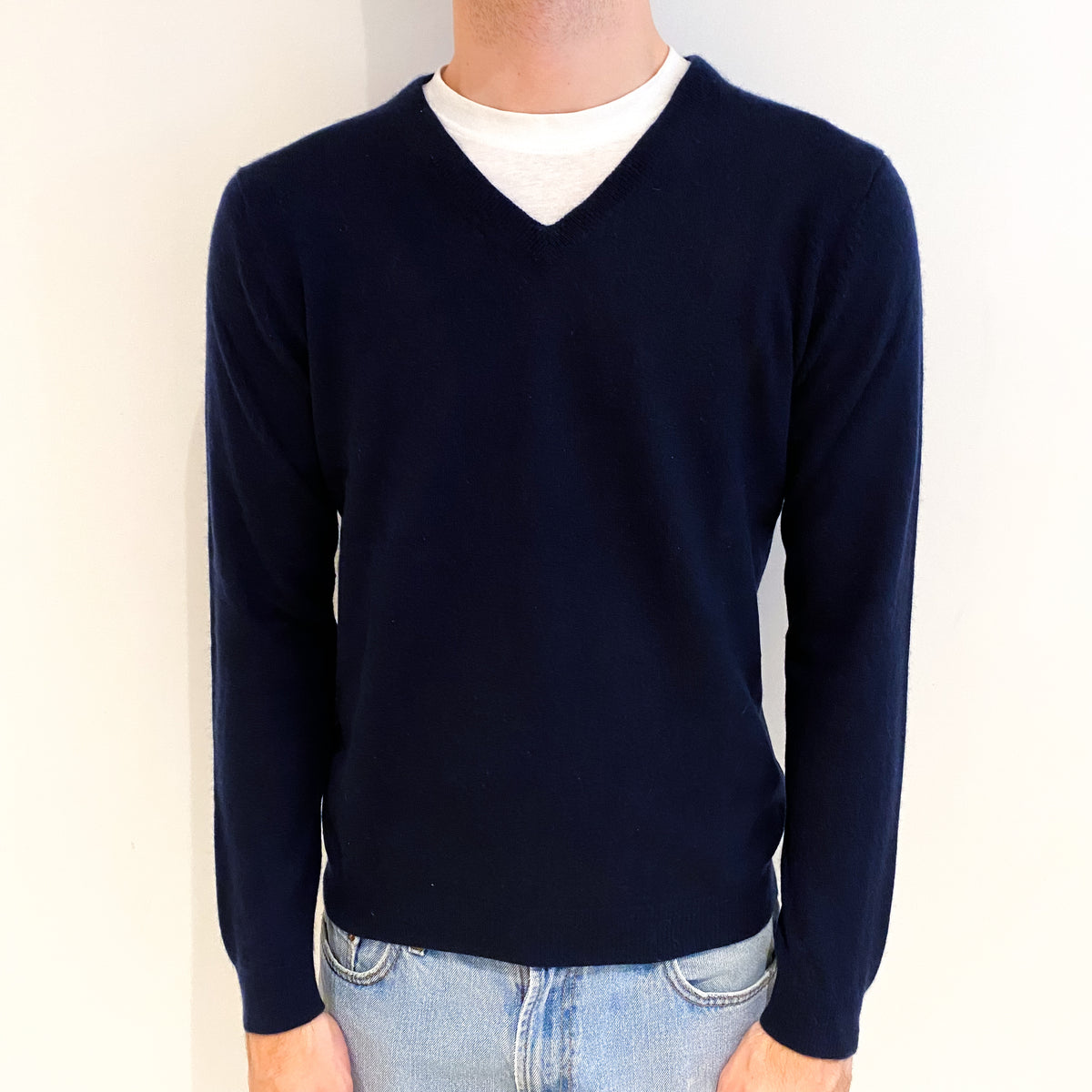 Men's Navy Blue Cashmere V Neck Jumper Medium