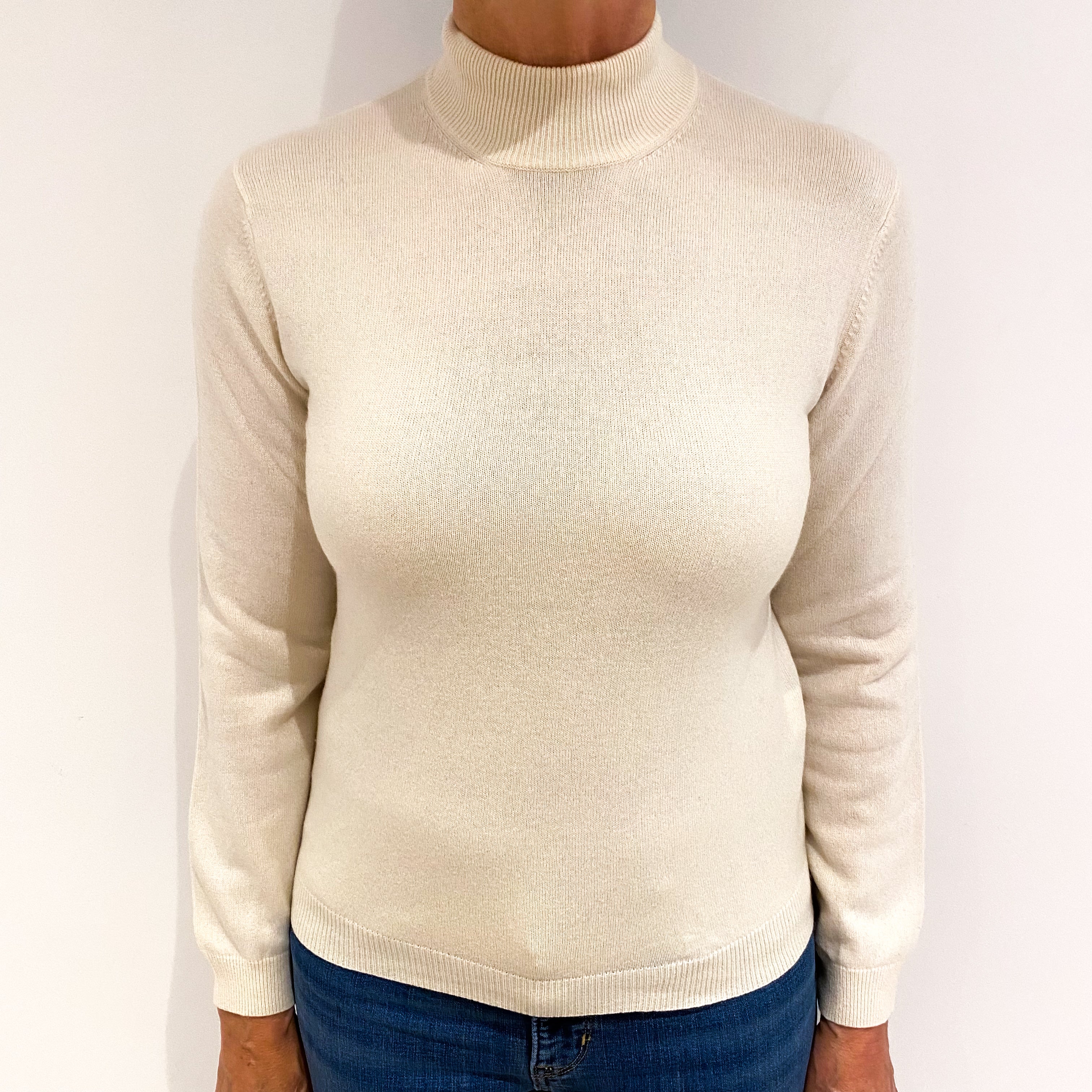 Vanilla Cream Cashmere Turtle Neck Jumper Medium