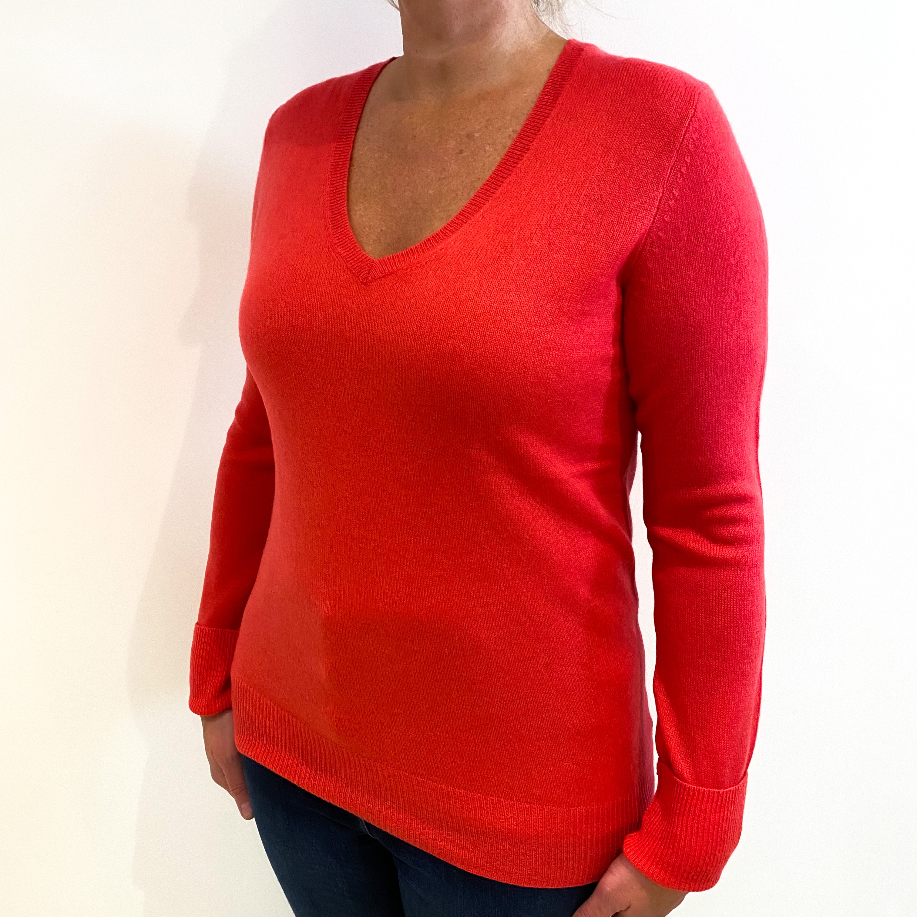 Lupin Pink Lightweight Cashmere V-Neck Jumper Large