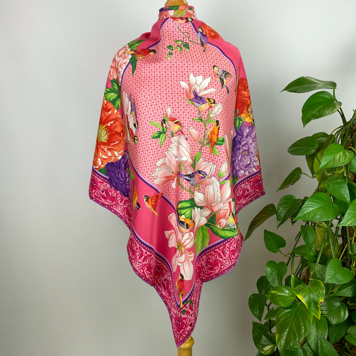 Immaculate Shanghai Tang Designer Silk Scarf