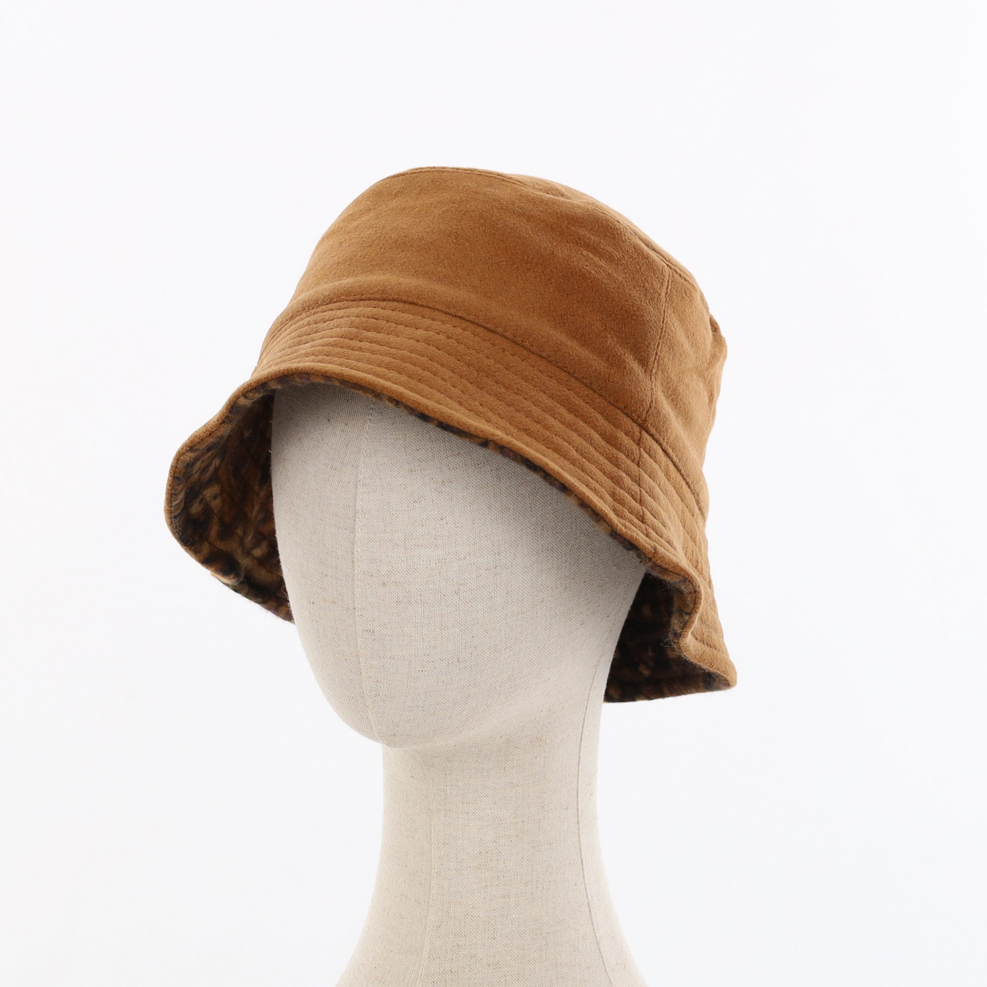 Unisex Butterscotch Paisley Reversible Cashmere Bucket Hat Men’s - M Women’s - L