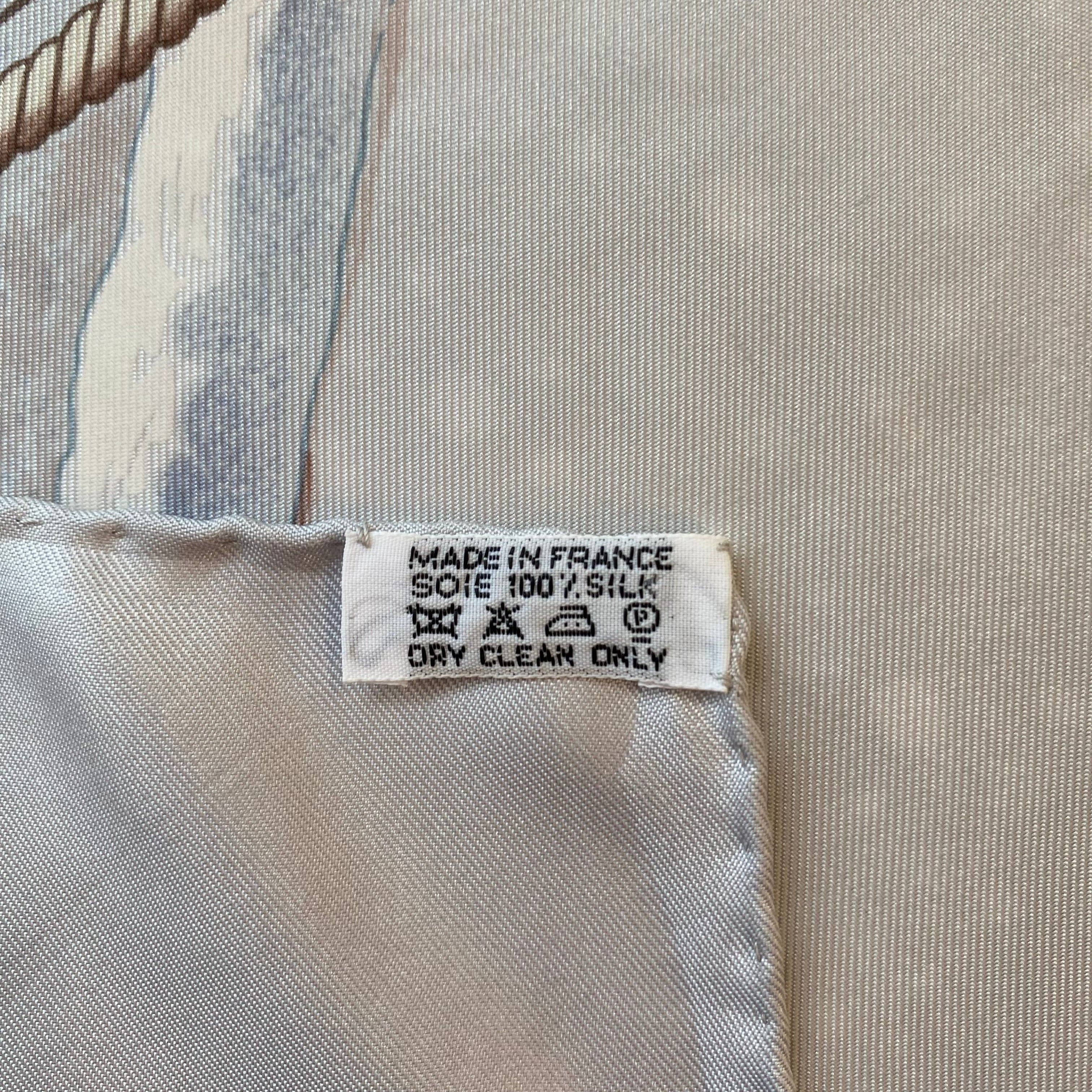 Hermès Grønland Silk Scarf