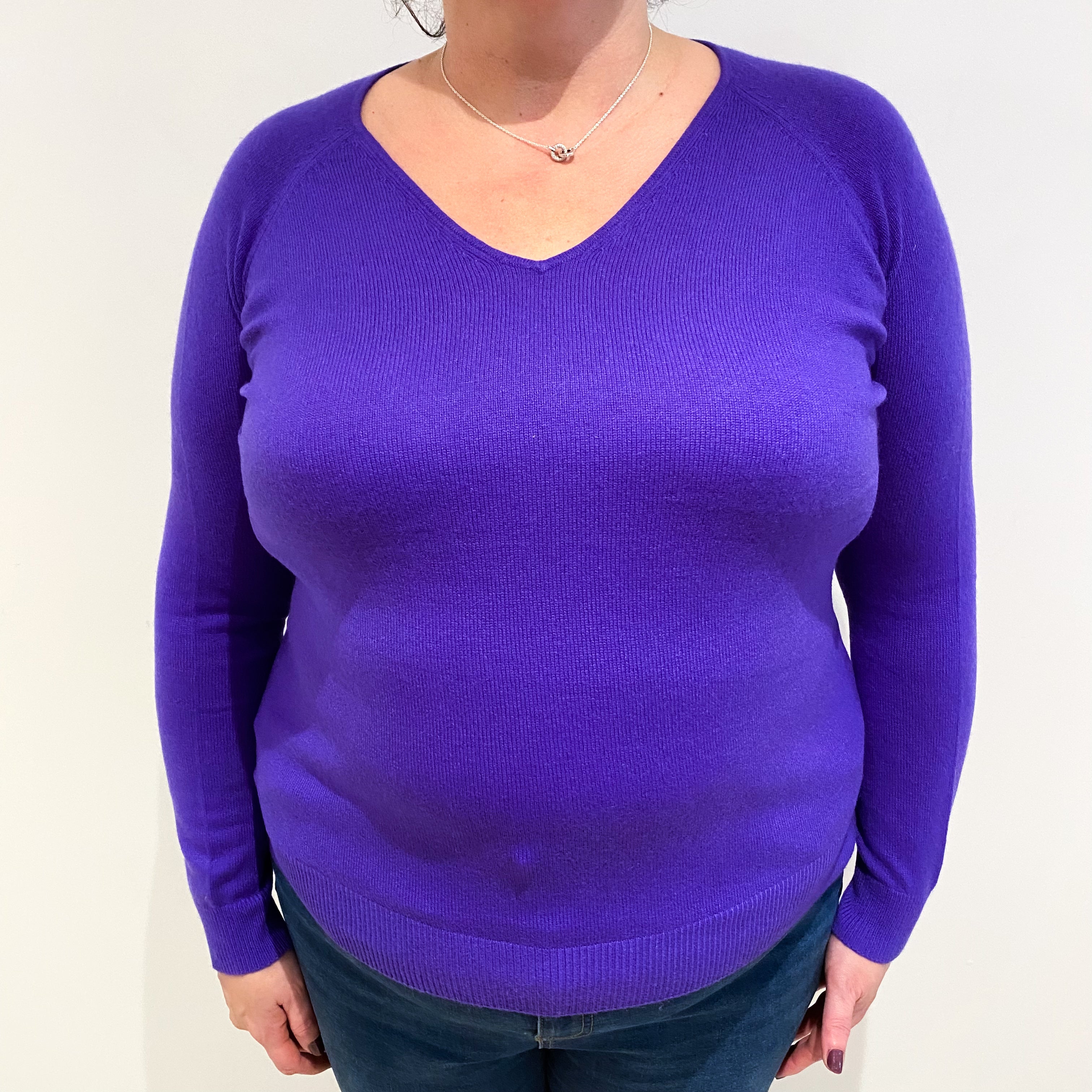 Pansy Purple Cashmere V Neck Jumper Extra Large