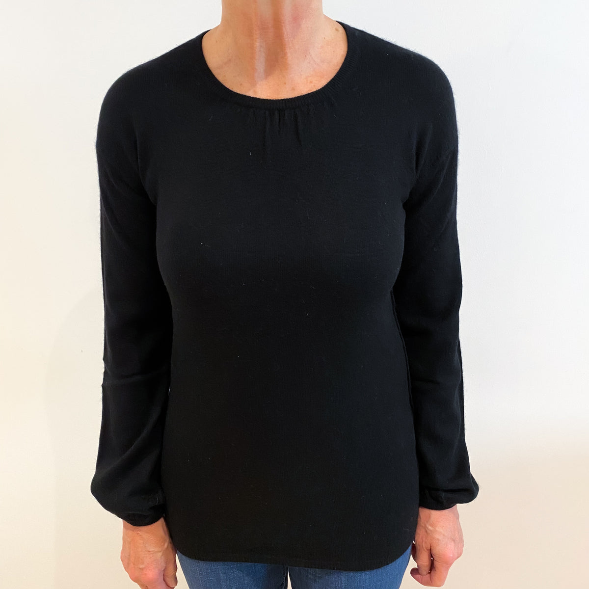 Black Cashmere Crew Neck Jumper with Balloon Sleeve Cuff Medium
