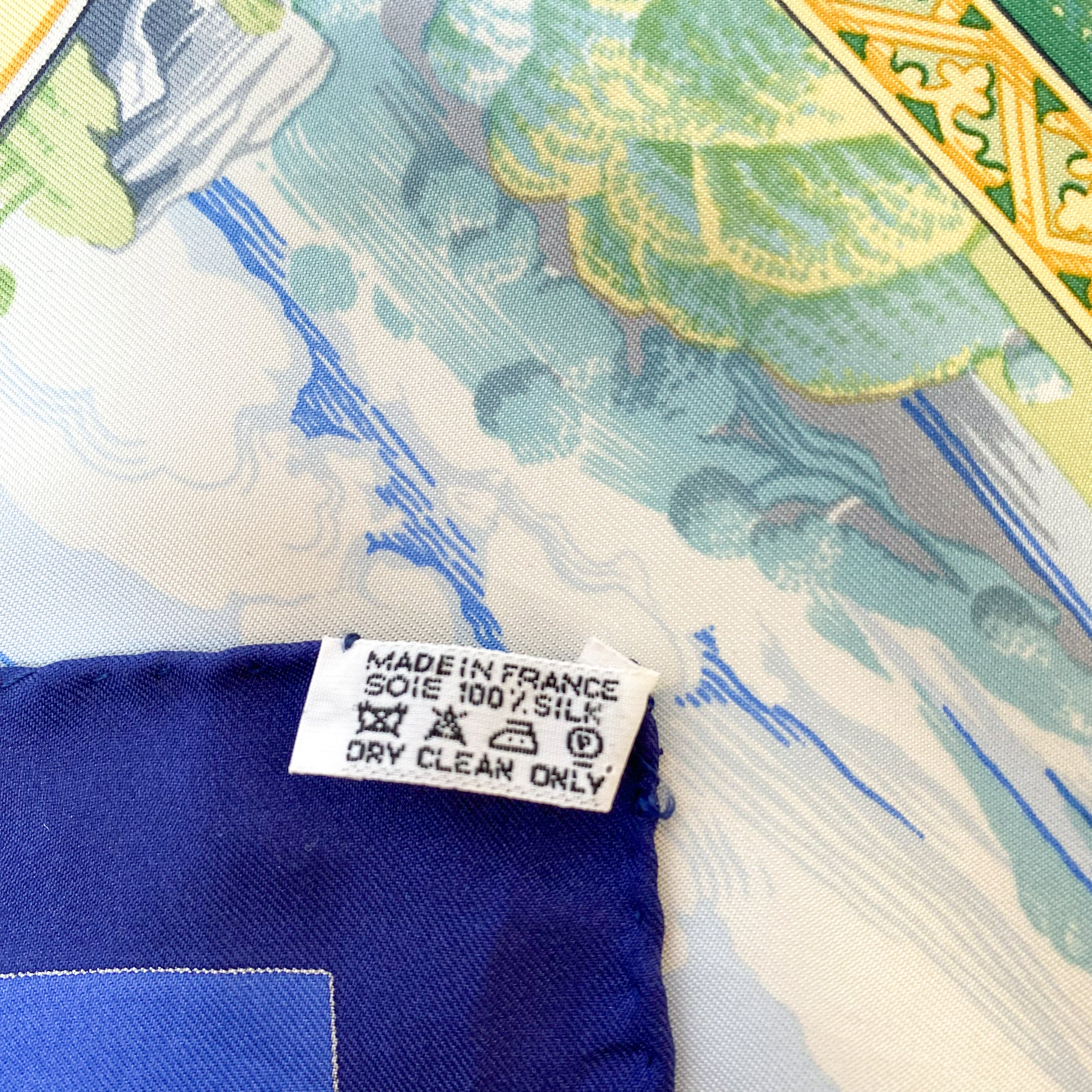 Boxed Hermés La Vie a Cheval Vintage Silk Scarf