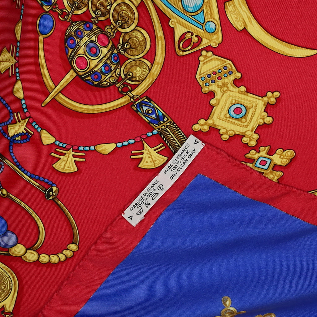 Hermès Parures des Sables Silk Scarf