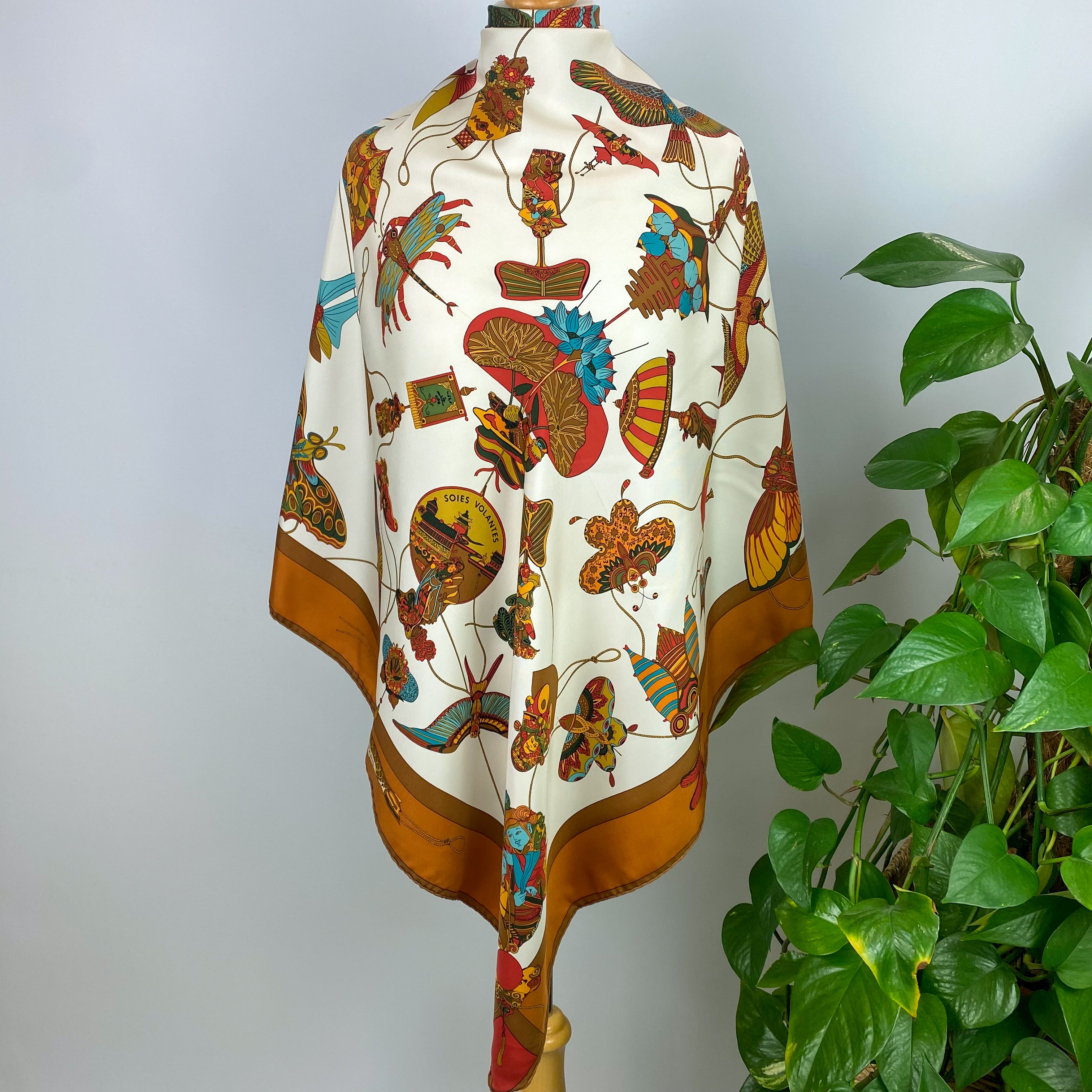 Boxed Hermès Soies Volantes 1991 Designer Silk Scarf