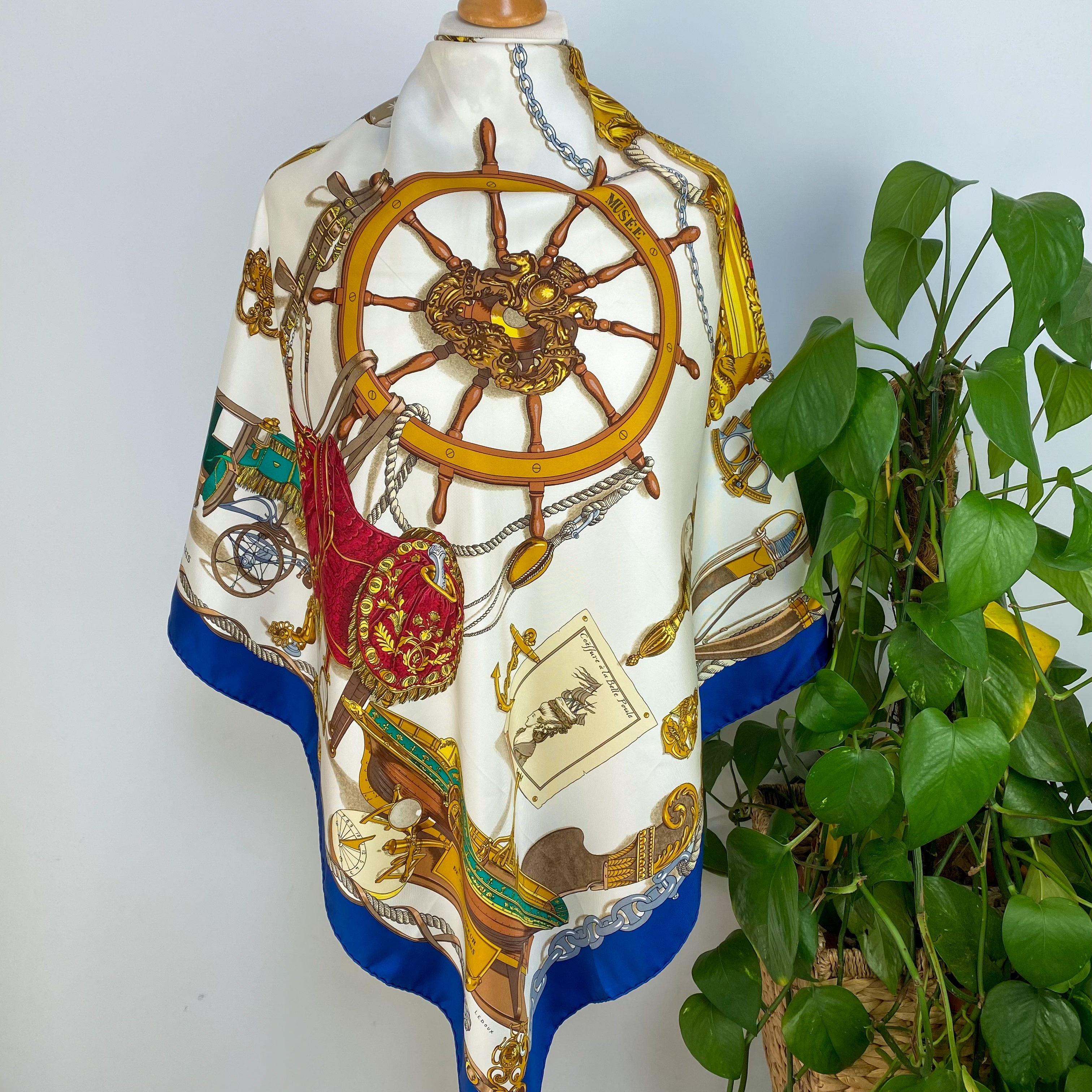 Immaculate Boxed Hermès Musée 1962 Silk Scarf
