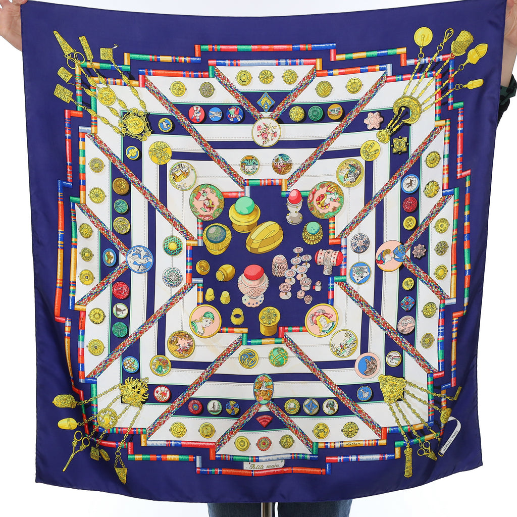 Hermès Petite Main Silk Scarf