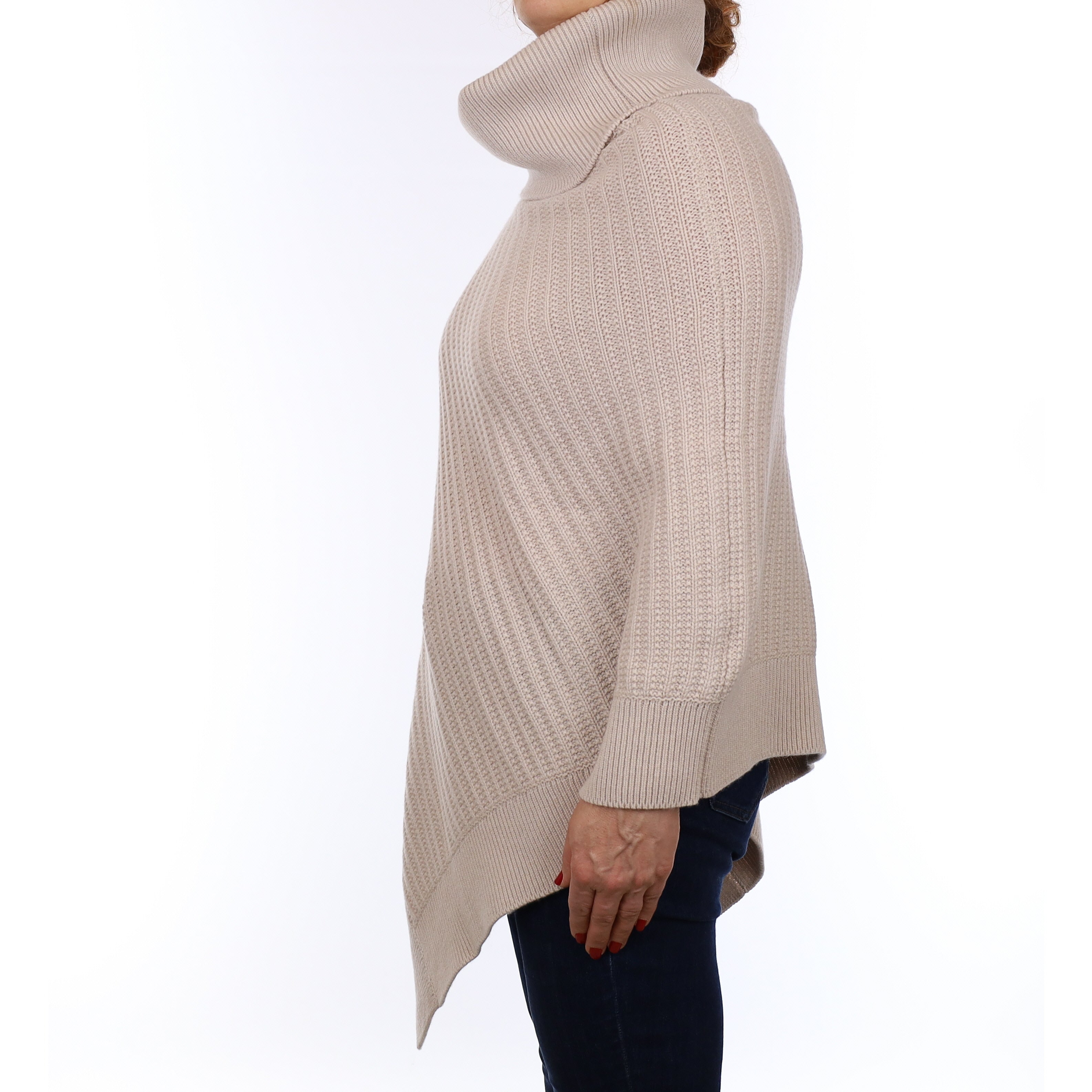 Brand New Scottish Hawico Alabaster Luxury Chunky Cashmere Poncho
