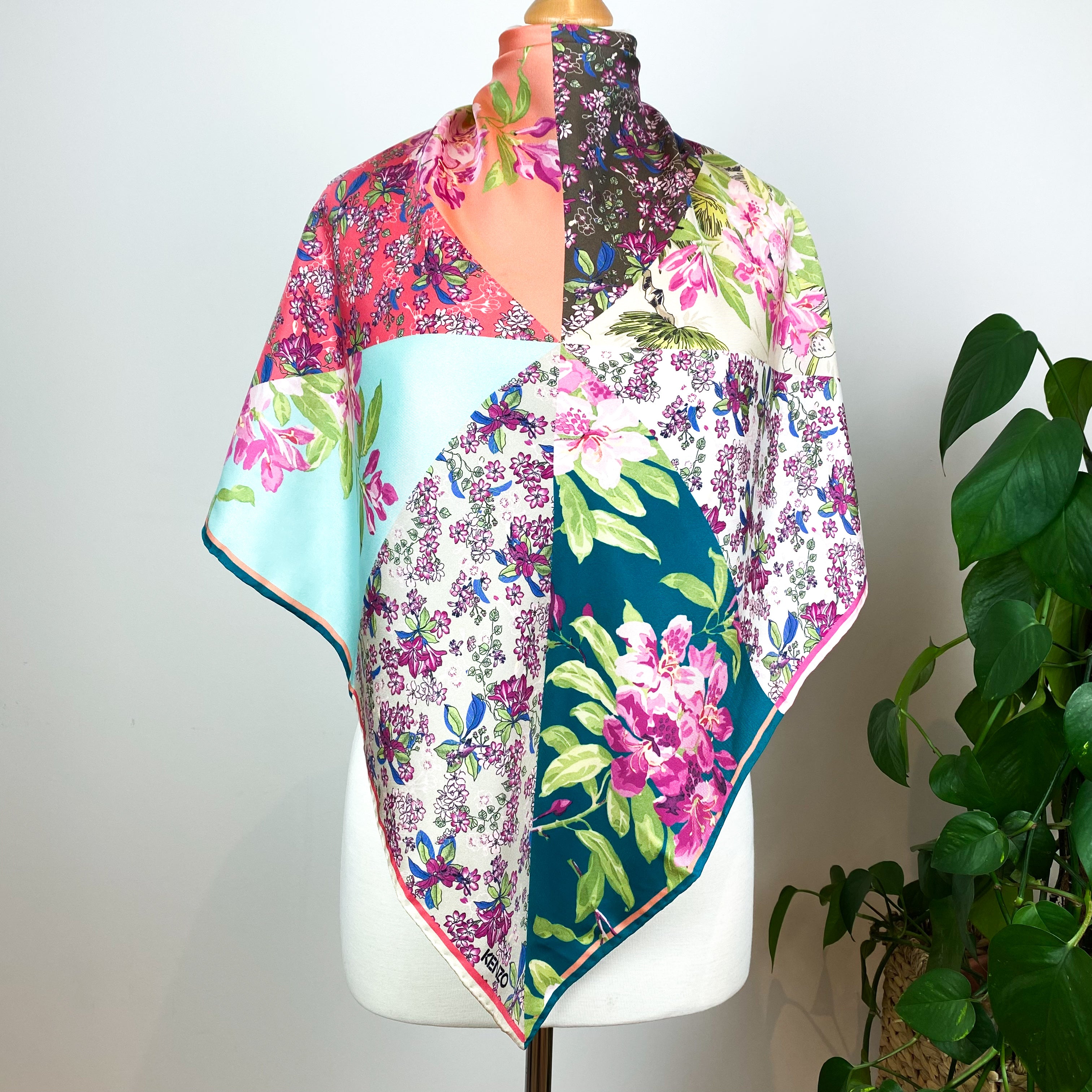 Immaculate Kenzo Floral Designer Silk Scarf
