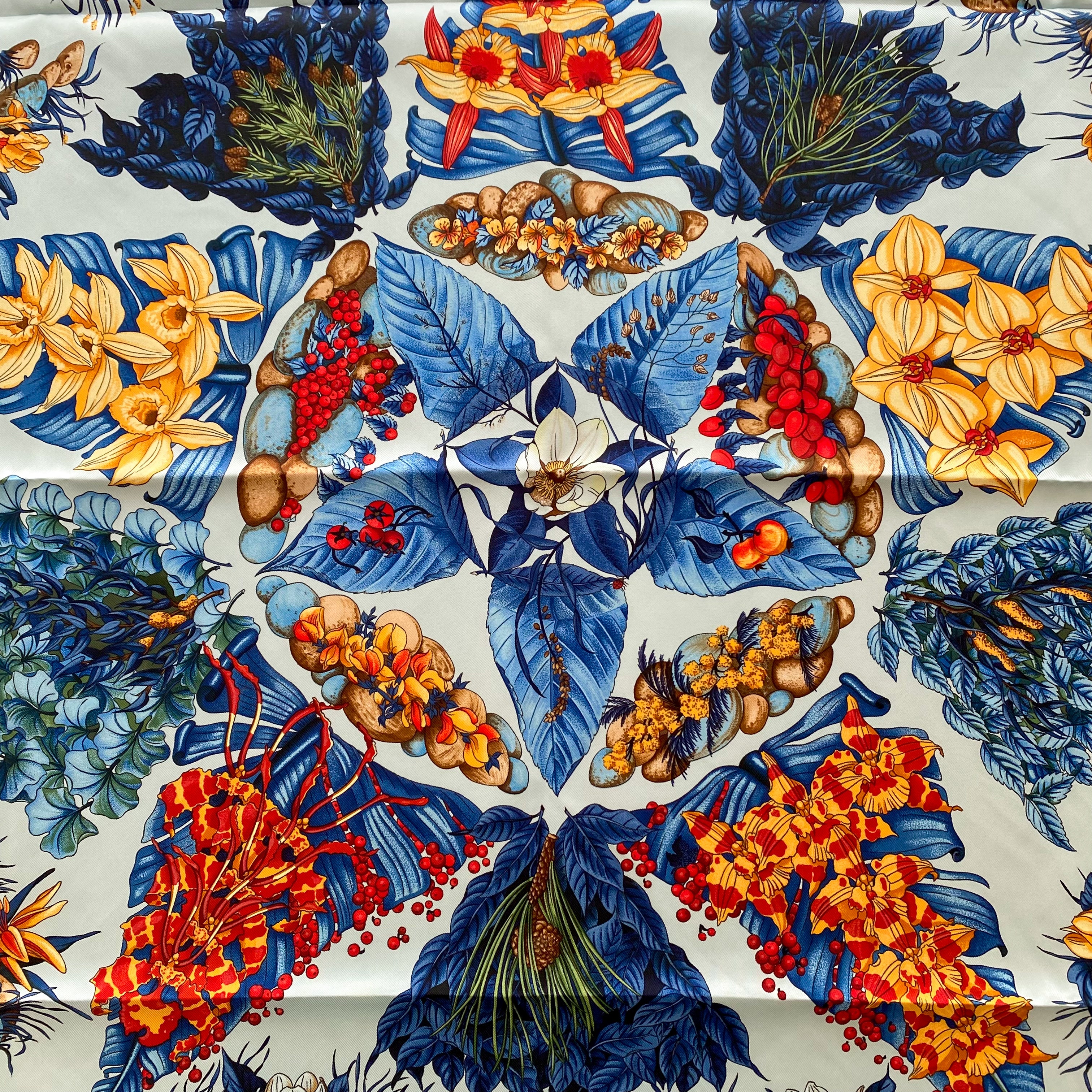 Pristine Boxed Hermès Pythagore Silk Scarf