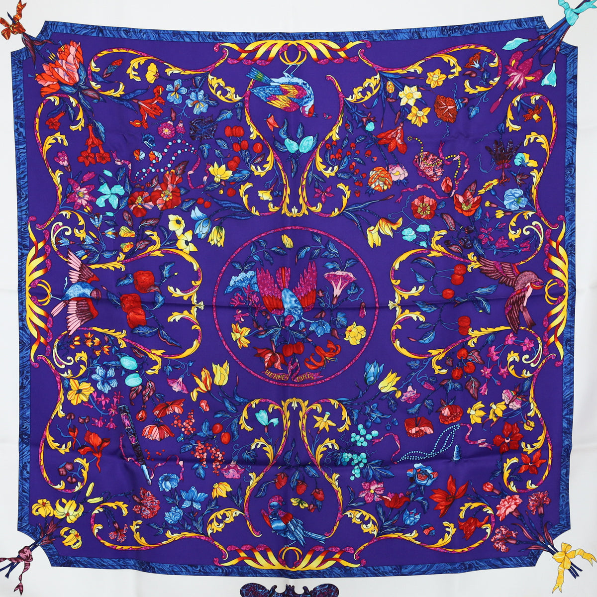 Brand New Boxed Hermès Pierres d’Orient de d’Occident Silk Scarf