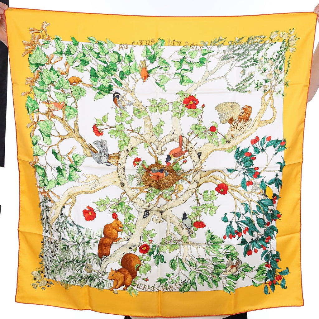 Brand New Boxed Hermès Au Coeur des Bois Silk Scarf