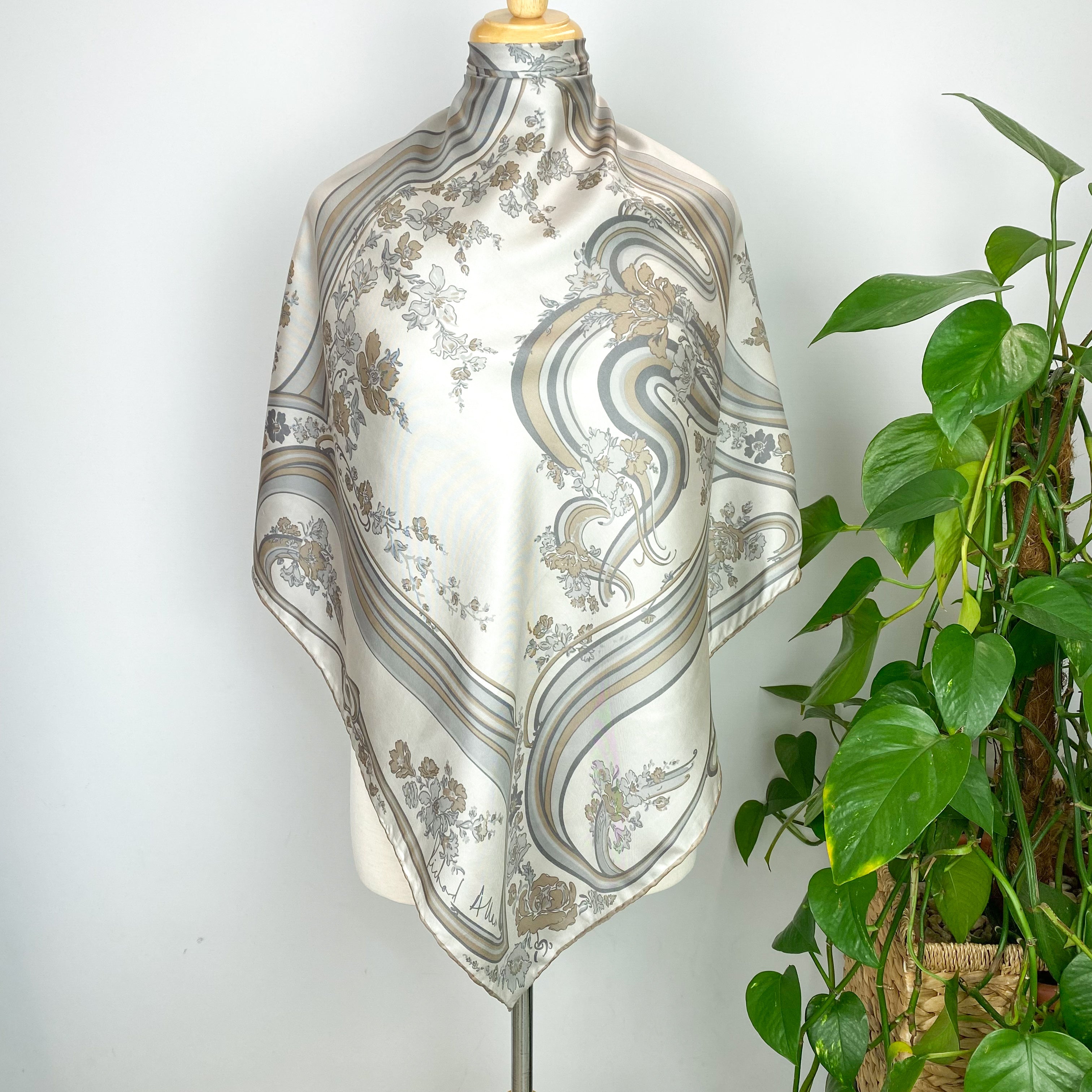 1970s Richard Allan Floral Silk Scarf