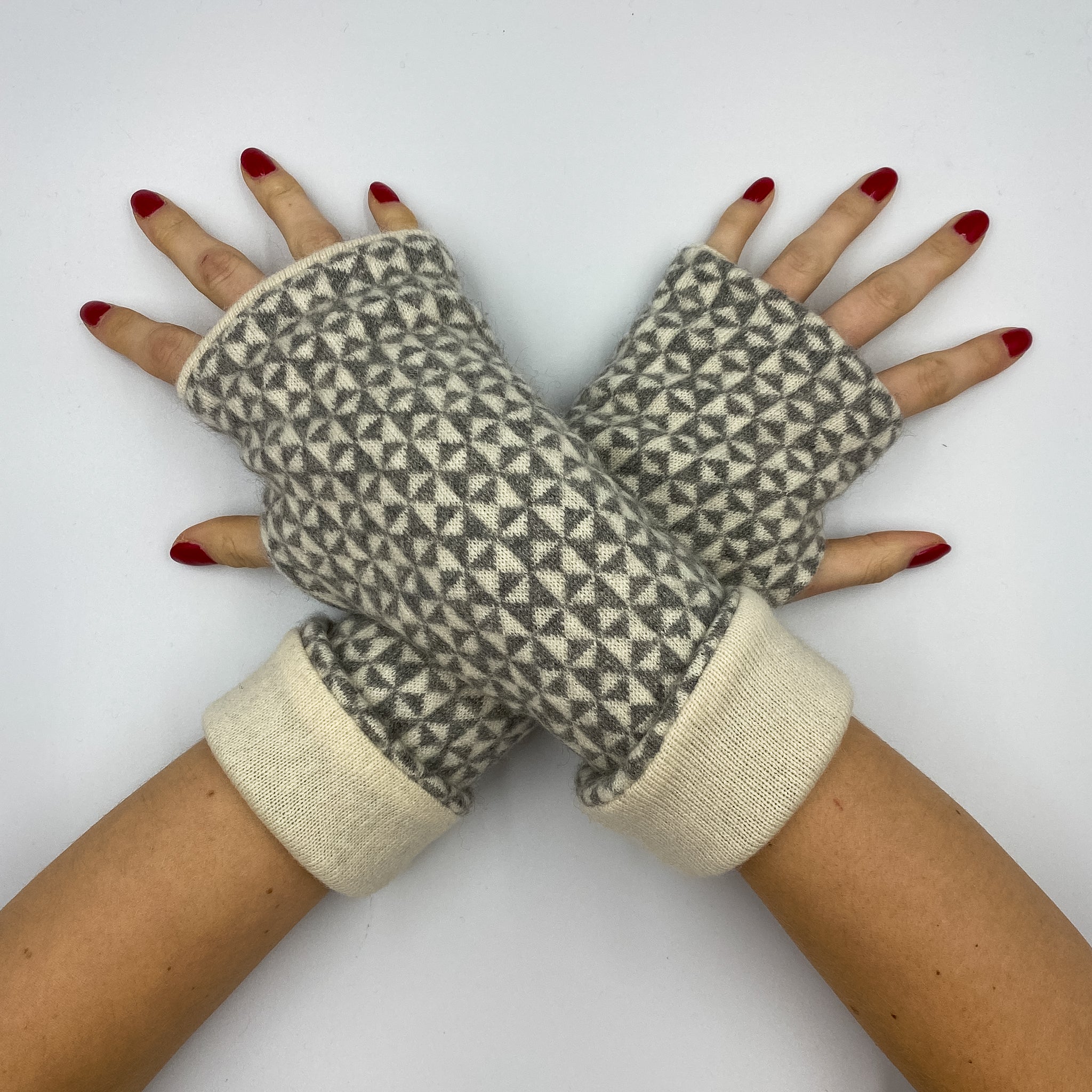 Pale Grey Aztec and Ivory Luxury Reversible Cashmere Fingerless Gloves