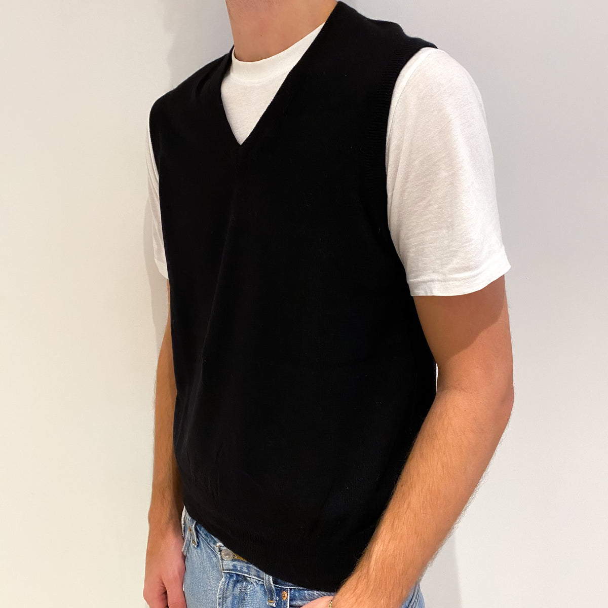 Men's Black Cashmere V Neck Tank Top Large