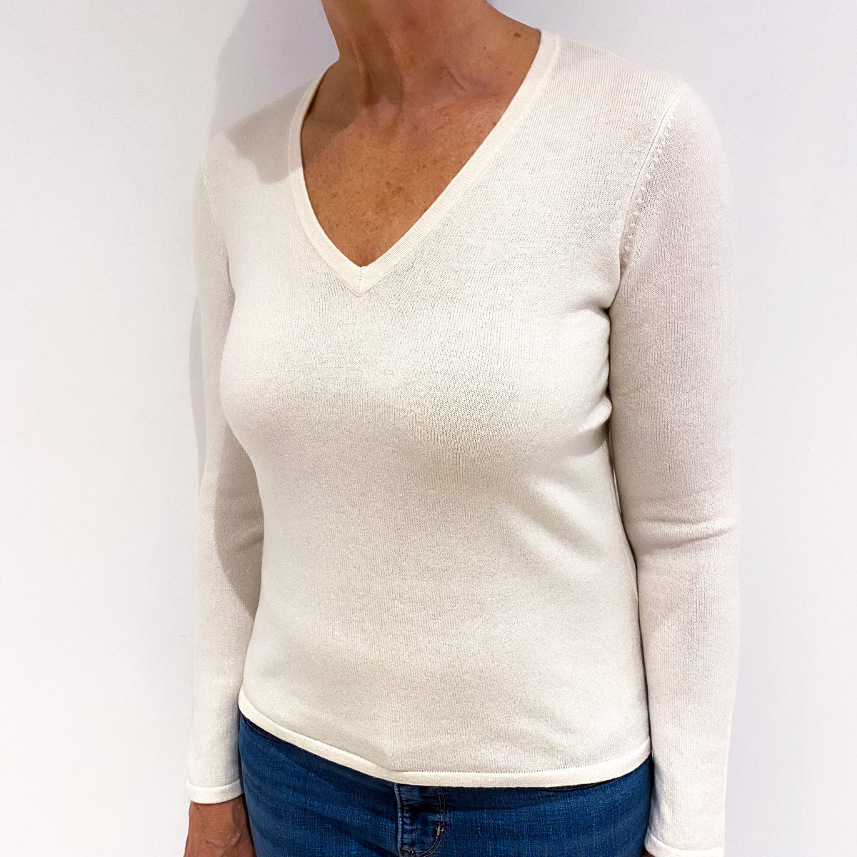 Cream Cashmere V Neck Jumper Medium