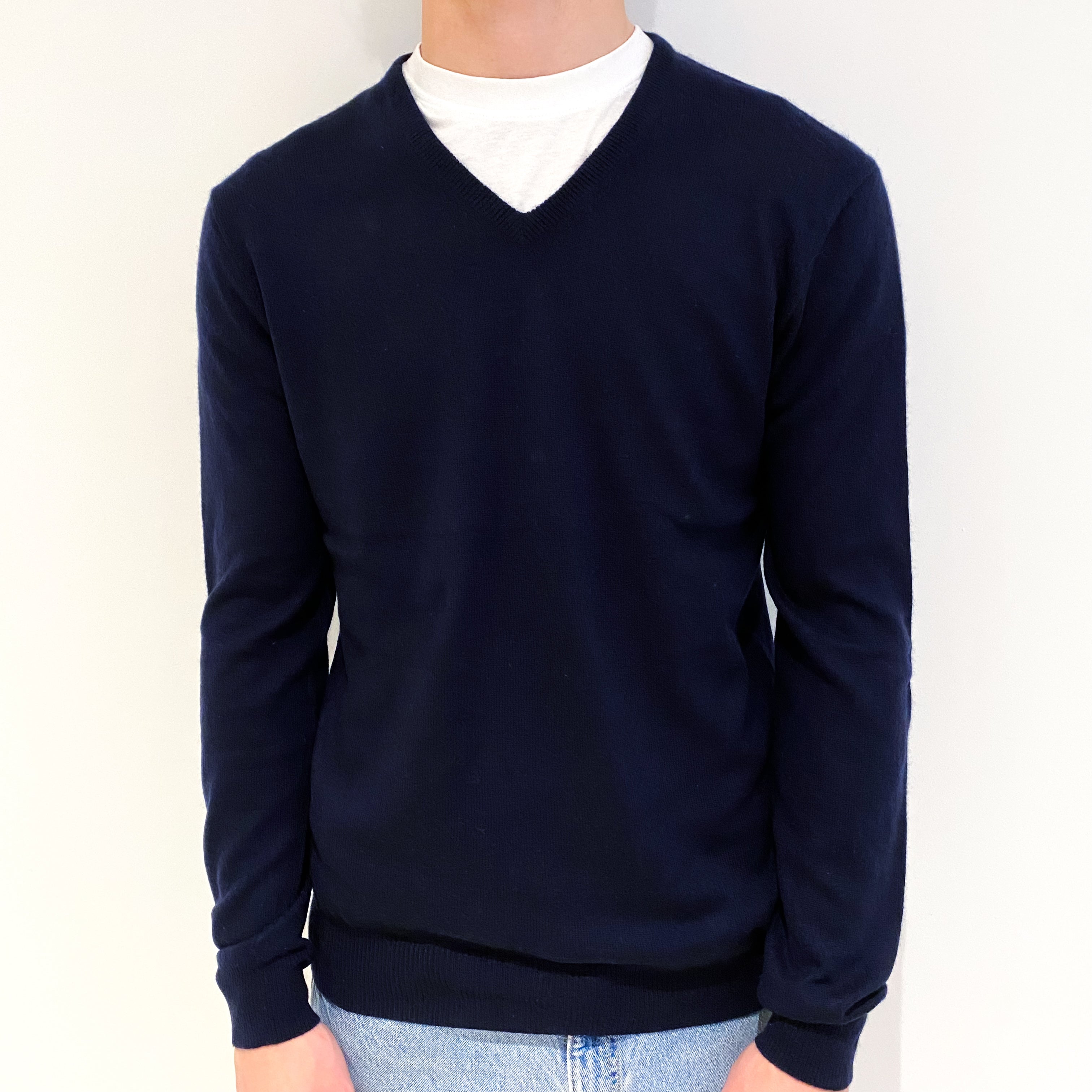 Men's Navy Blue Cashmere V-Neck Jumper Medium