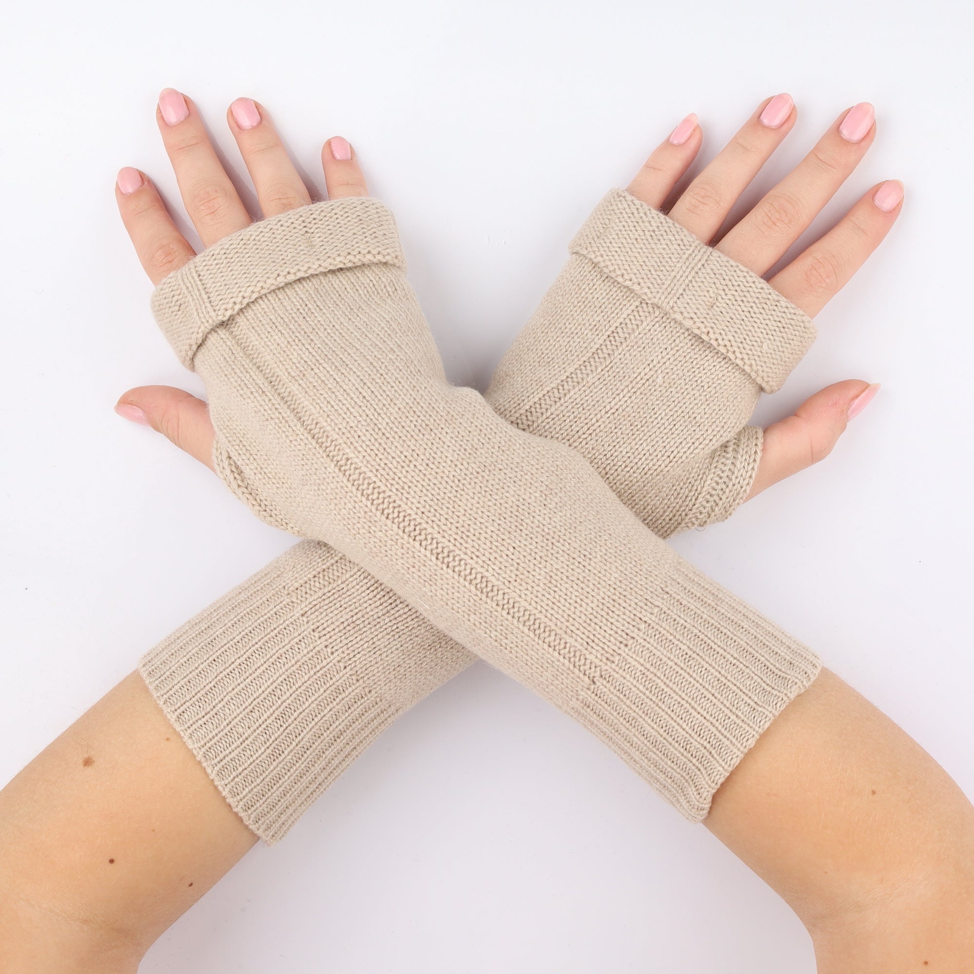 Beige Ribbed Fingerless Gloves