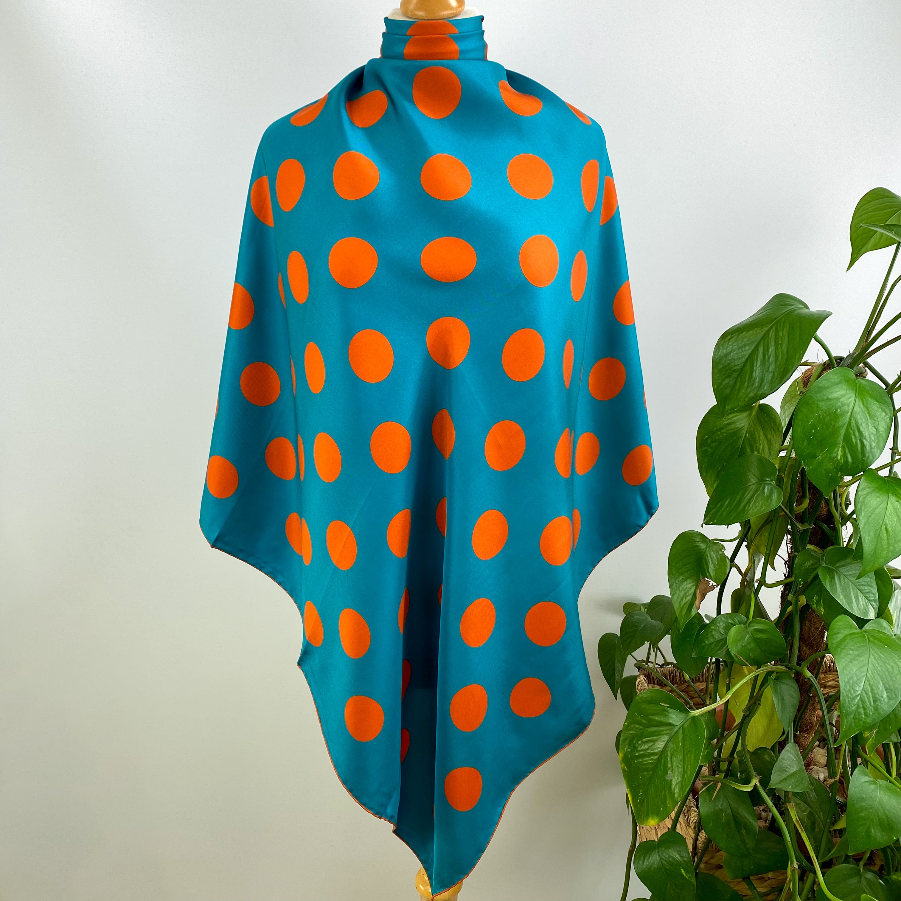 Brand New Holland & Holland Spotty Silk Scarf