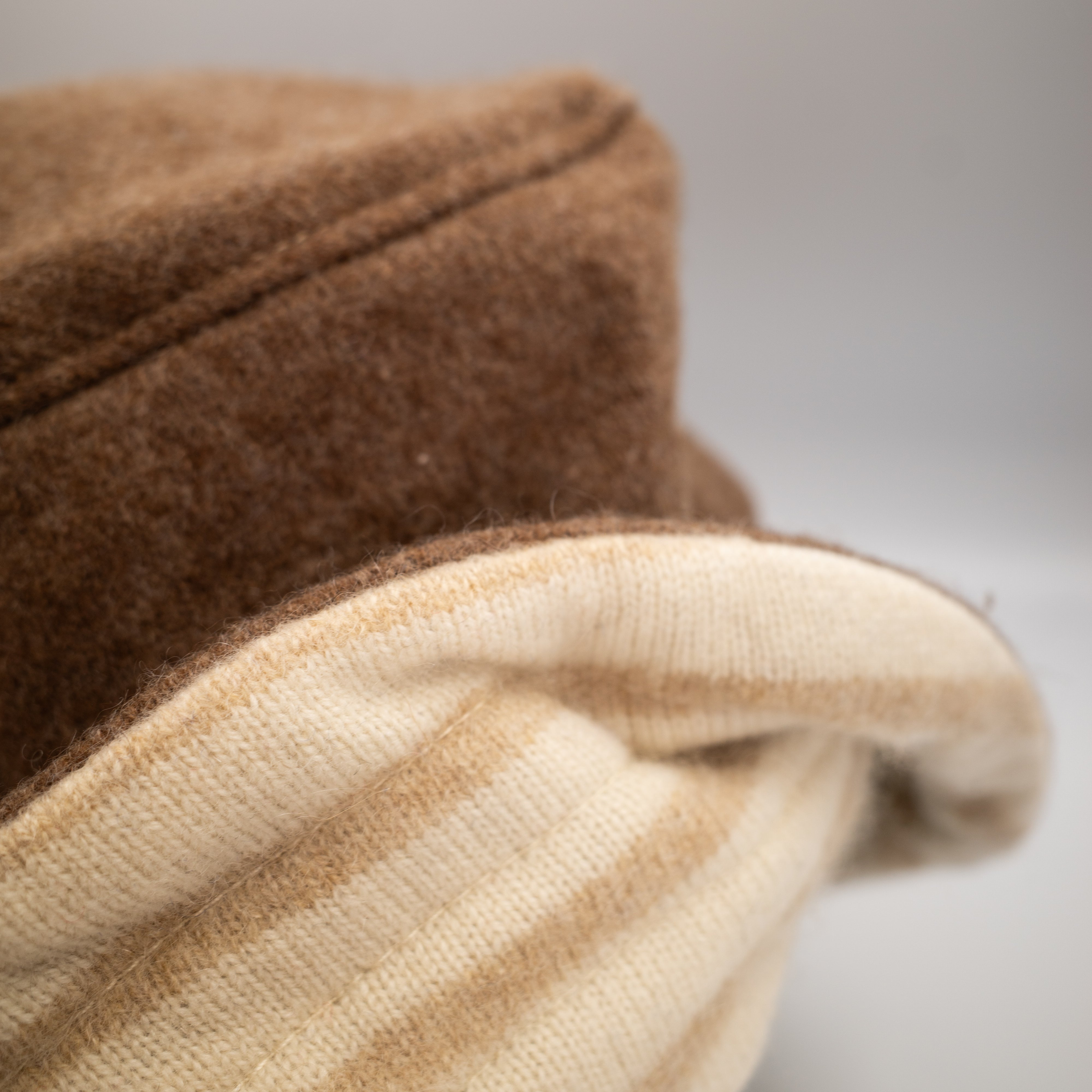 Nutmeg Brown Reversible Cashmere Bucket Hat Medium