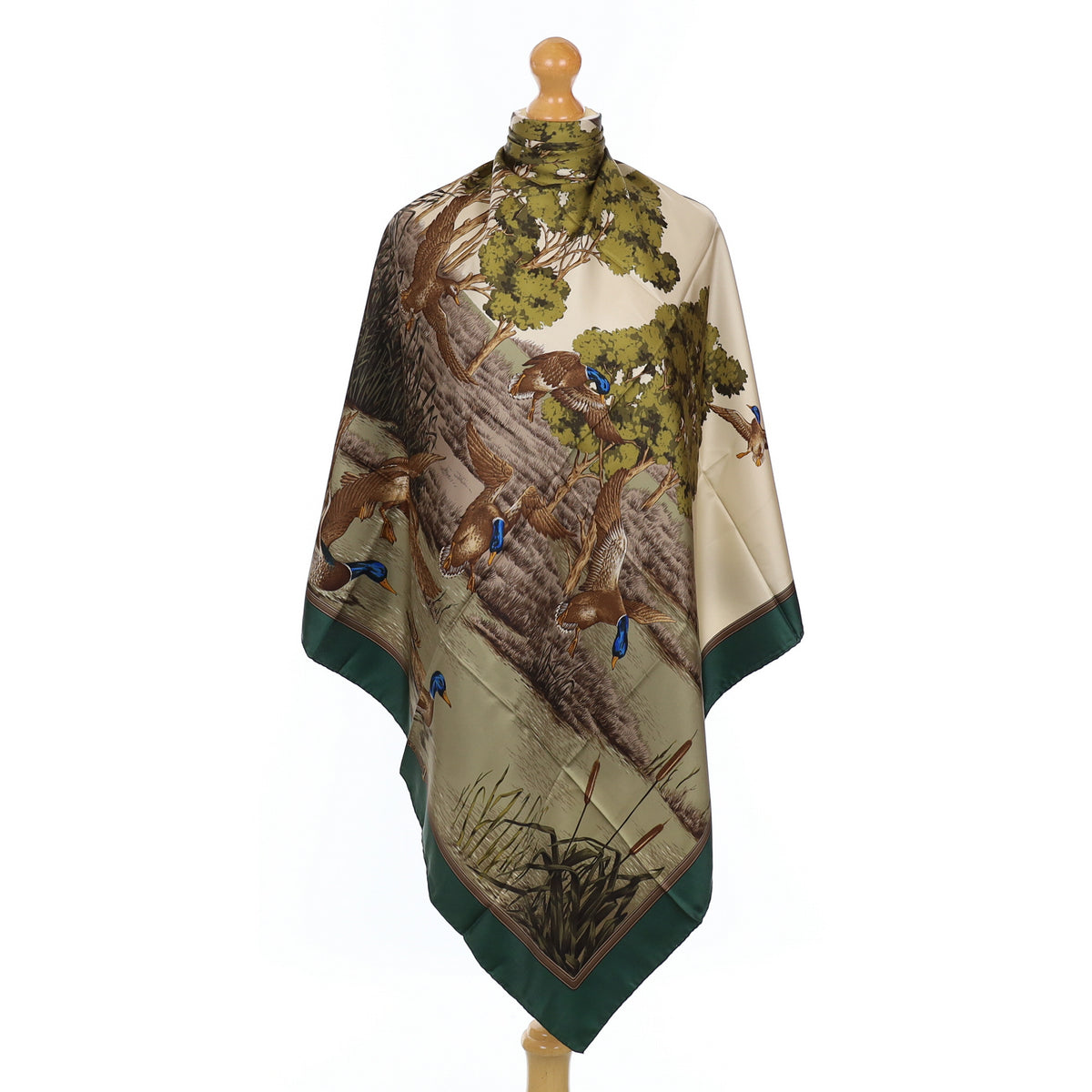 Brand New Gucci Duck Themed Vintage Silk Scarf