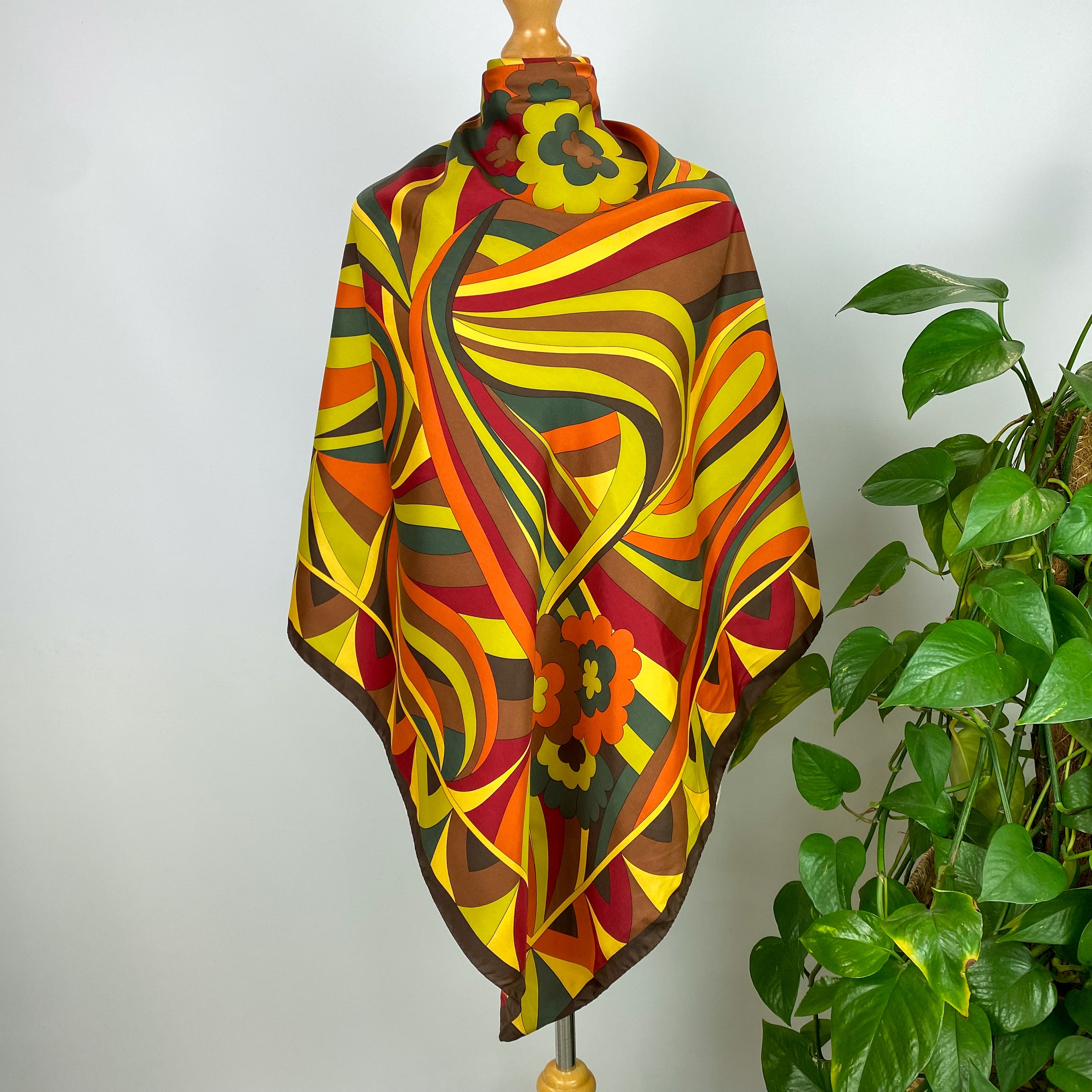Guido Valenti 1970s Style Silk Scarf