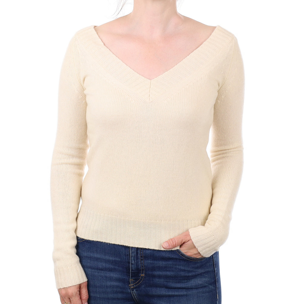 Theory Vanilla Cream Cashmere V Neck Jumper Small