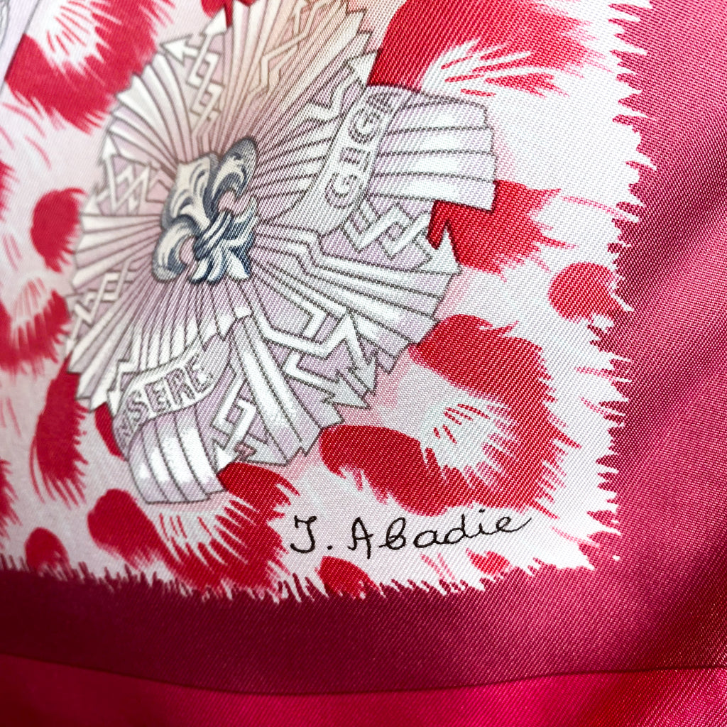 Immaculate Boxed Hermes Casques et Plumets Designer Silk Scarf