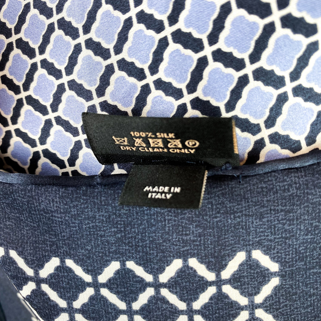 Immaculate Large Jaeger Silk Scarf