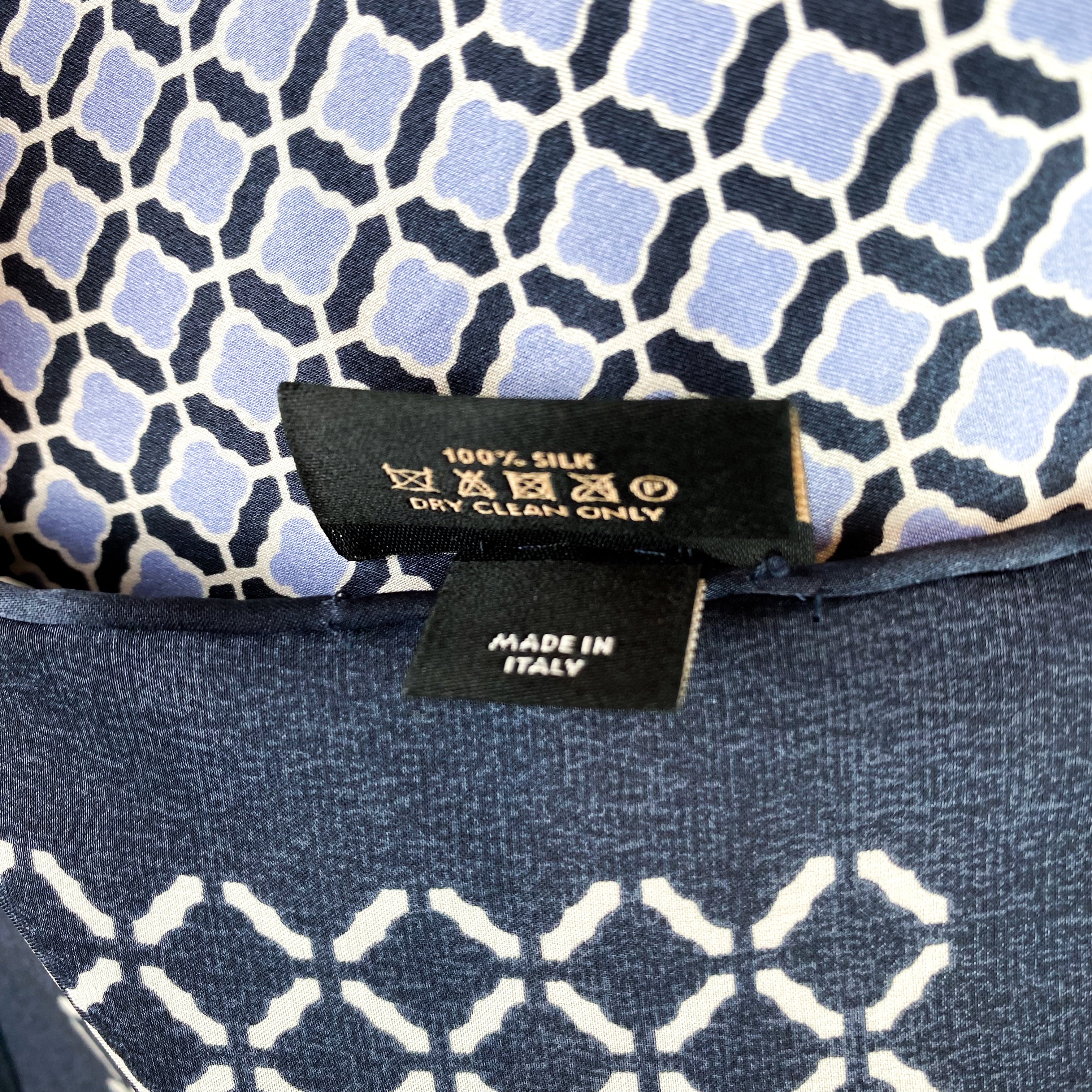 Immaculate Large Jaeger Silk Scarf