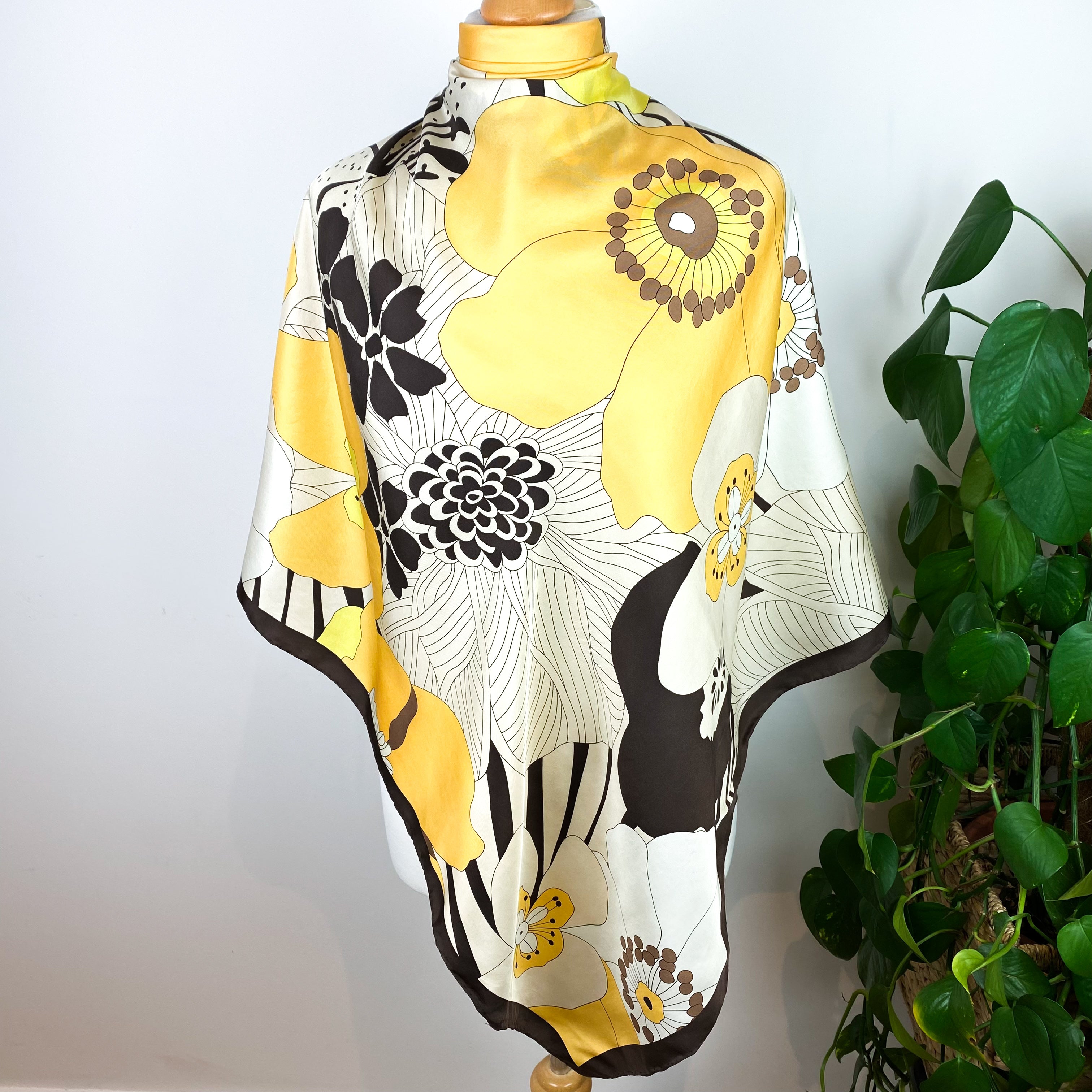 1970s Inspired Di Firenze Silk Scarf