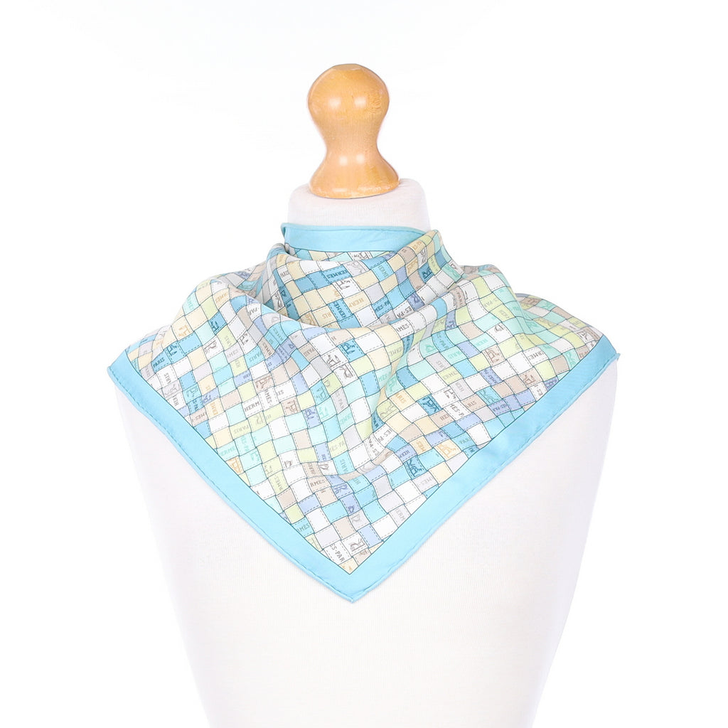 Hermès Bolduc Au Carré Triangle Silk Scarf