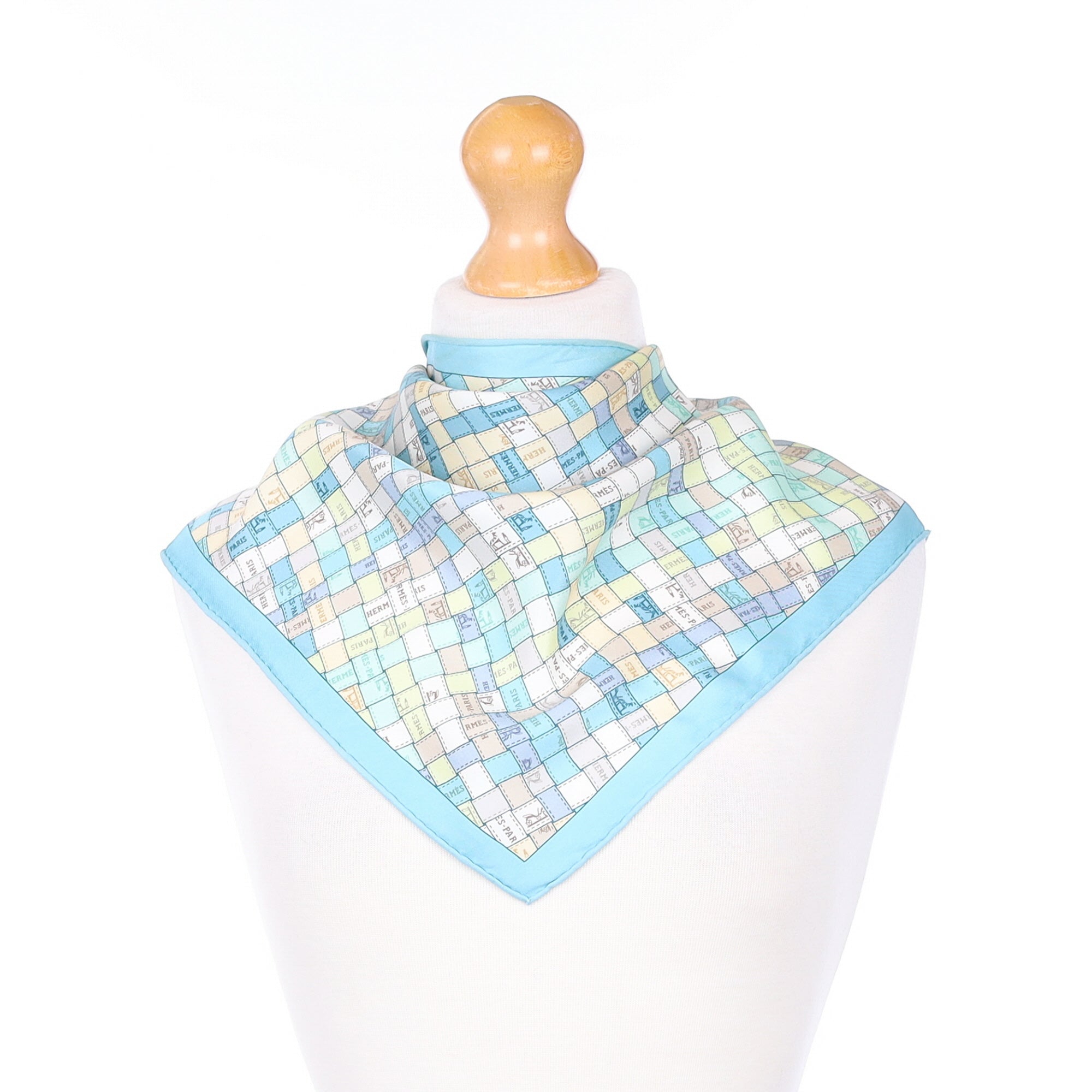 Hermès Bolduc Au Carré Triangle Silk Scarf