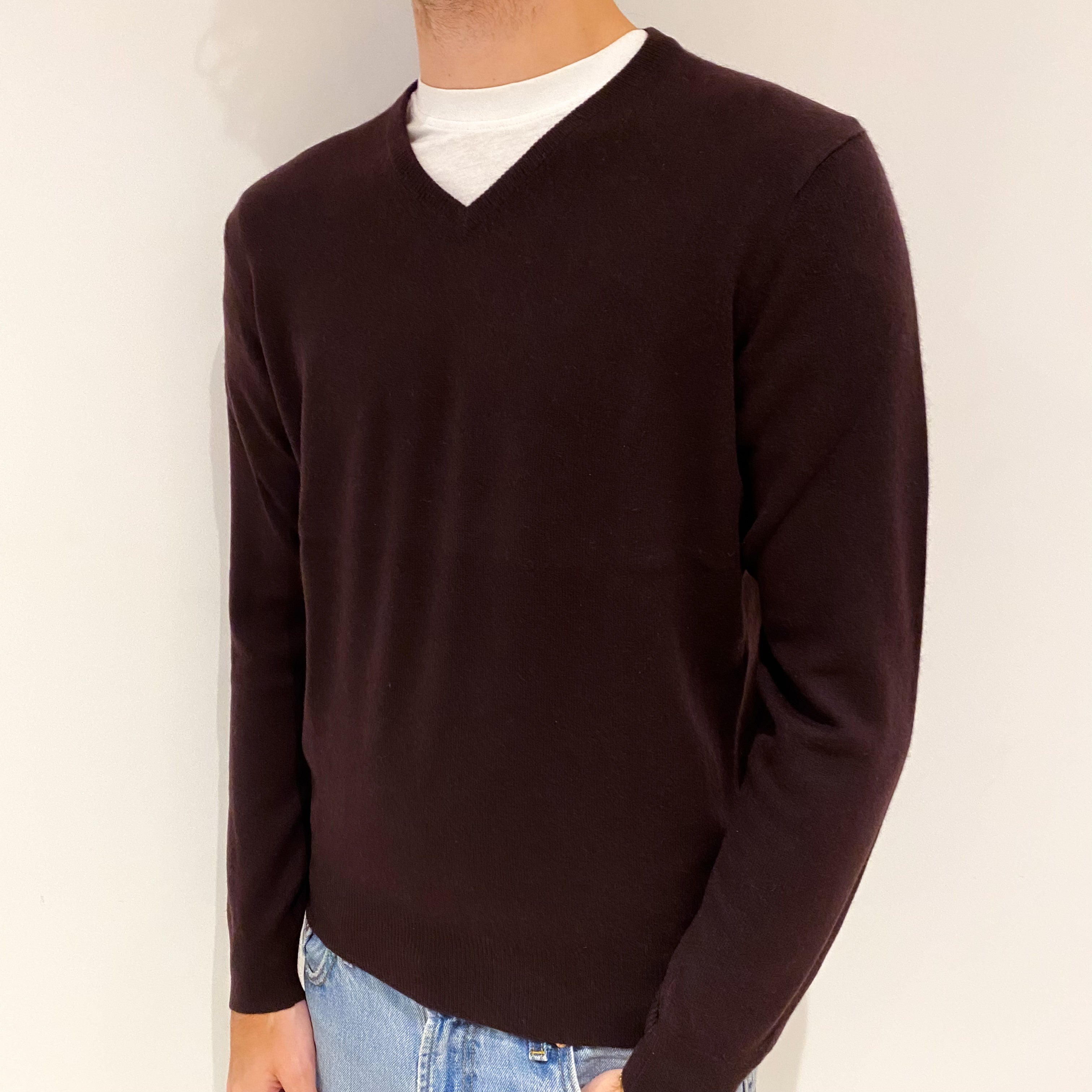 Men's Deep Burgundy Red Cashmere V-Neck Jumper Large