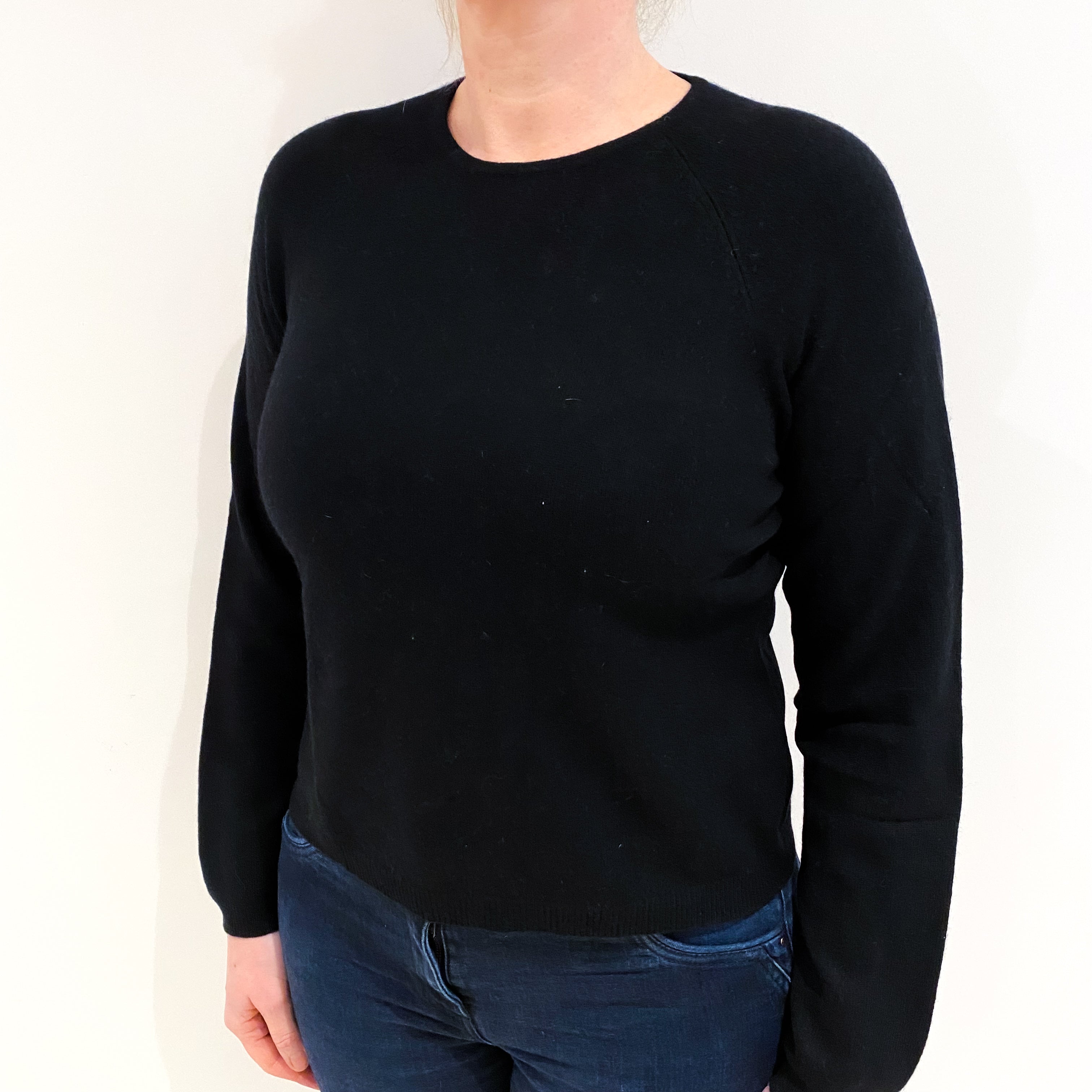 Black Cashmere Crew Neck Jumper Large.