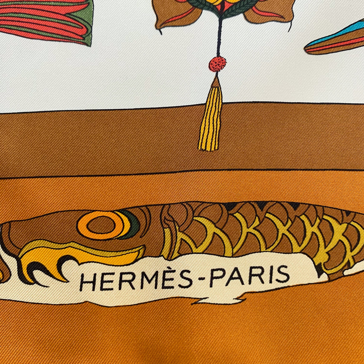 Boxed Hermès Soies Volantes 1991 Designer Silk Scarf