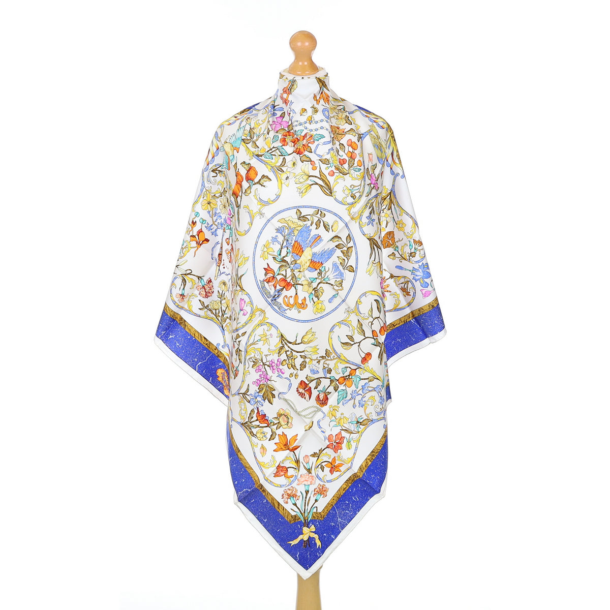 Brand New Boxed Hermès Pierres d’Orient er d’Occident Silk Scarf