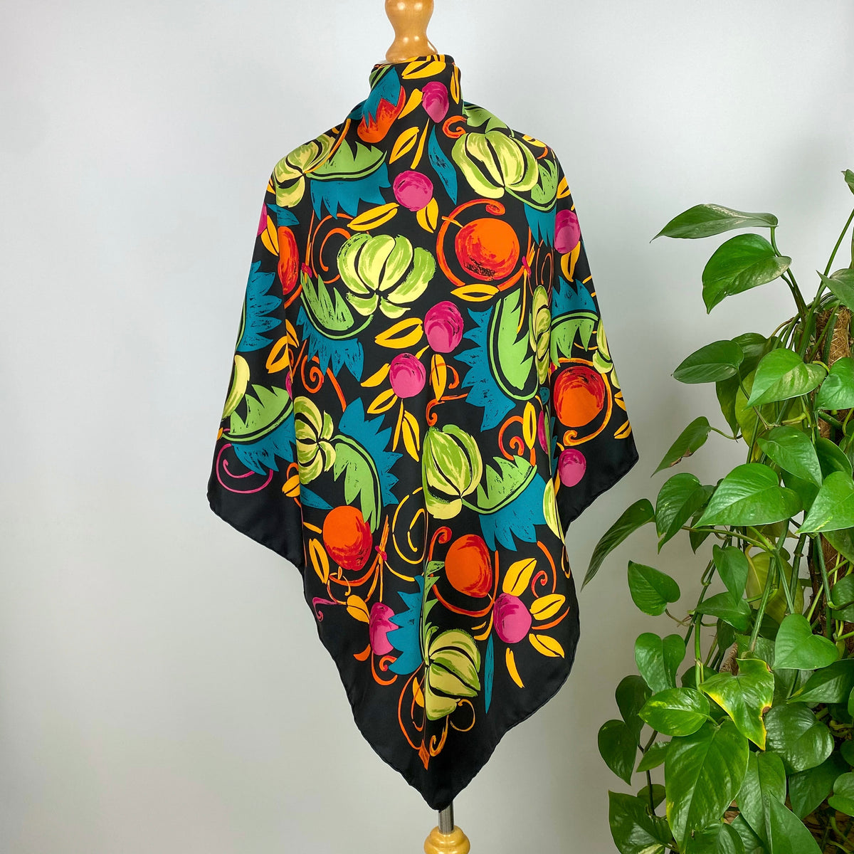 Bianchini-Ferier Colourful Vintage Silk Scarf