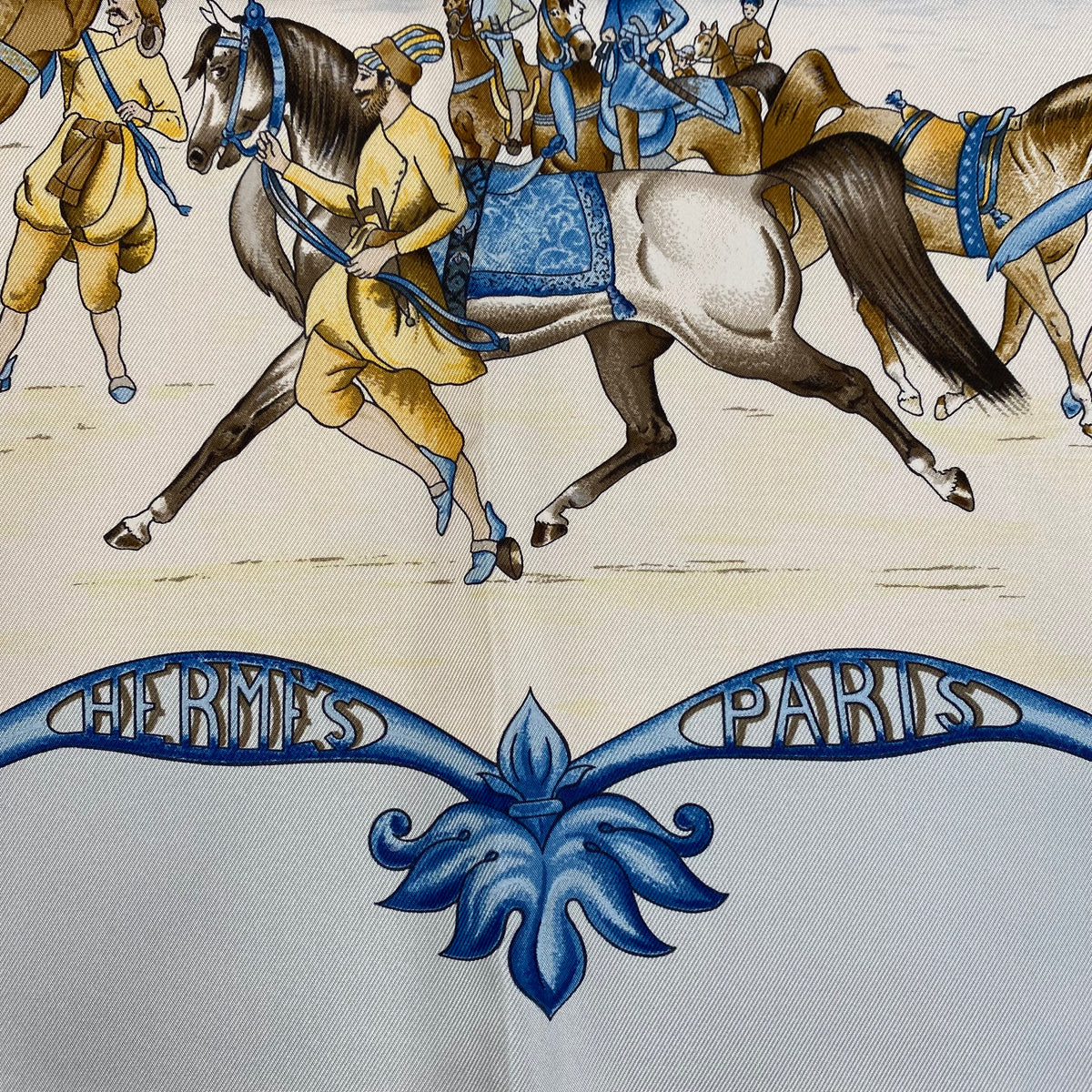 Brand New Hermès Les Chevaux des Moghols Silk Scarf
