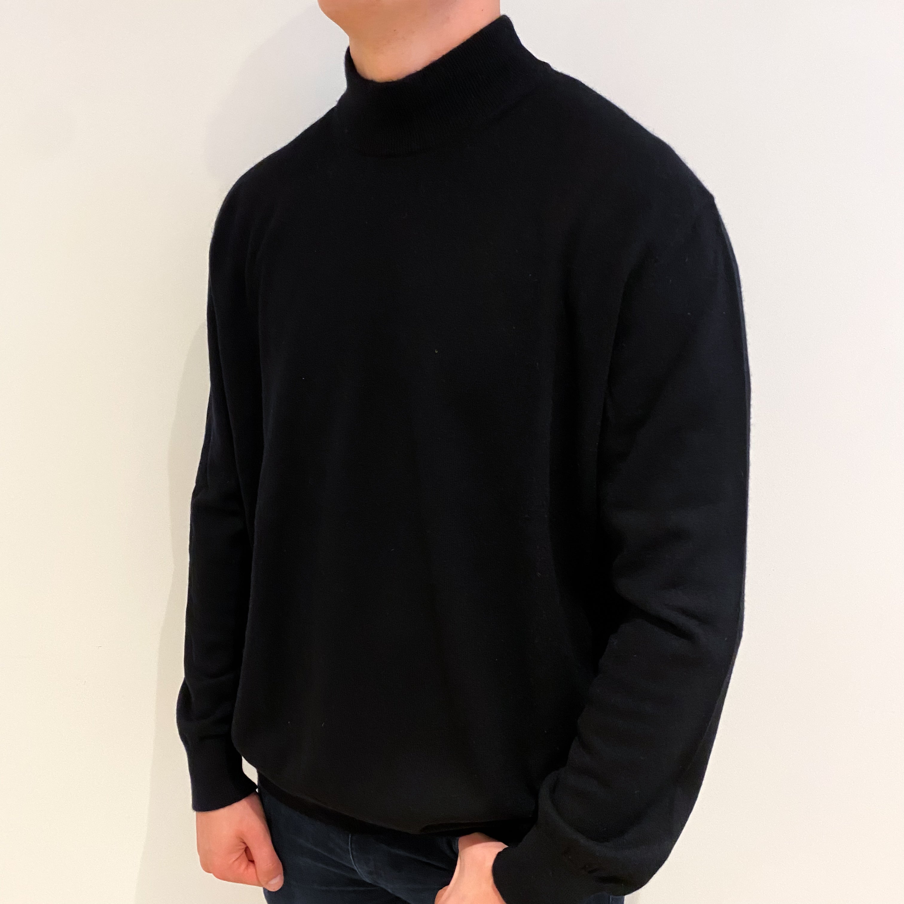 Men's Italian Black Cashmere Turtle Neck Jumper XXXL