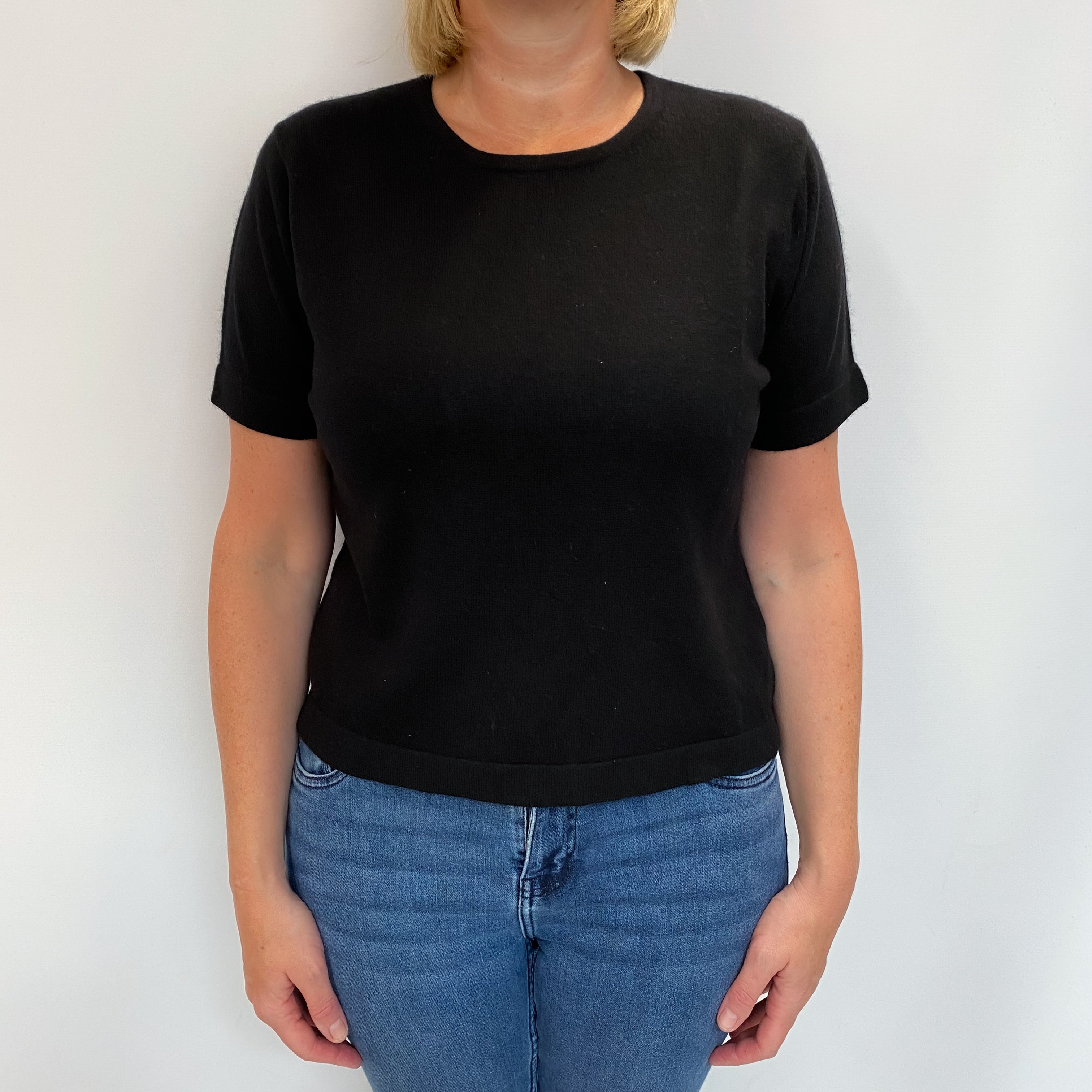 Black Cashmere Crew Neck Short Sleeved Jumper Large